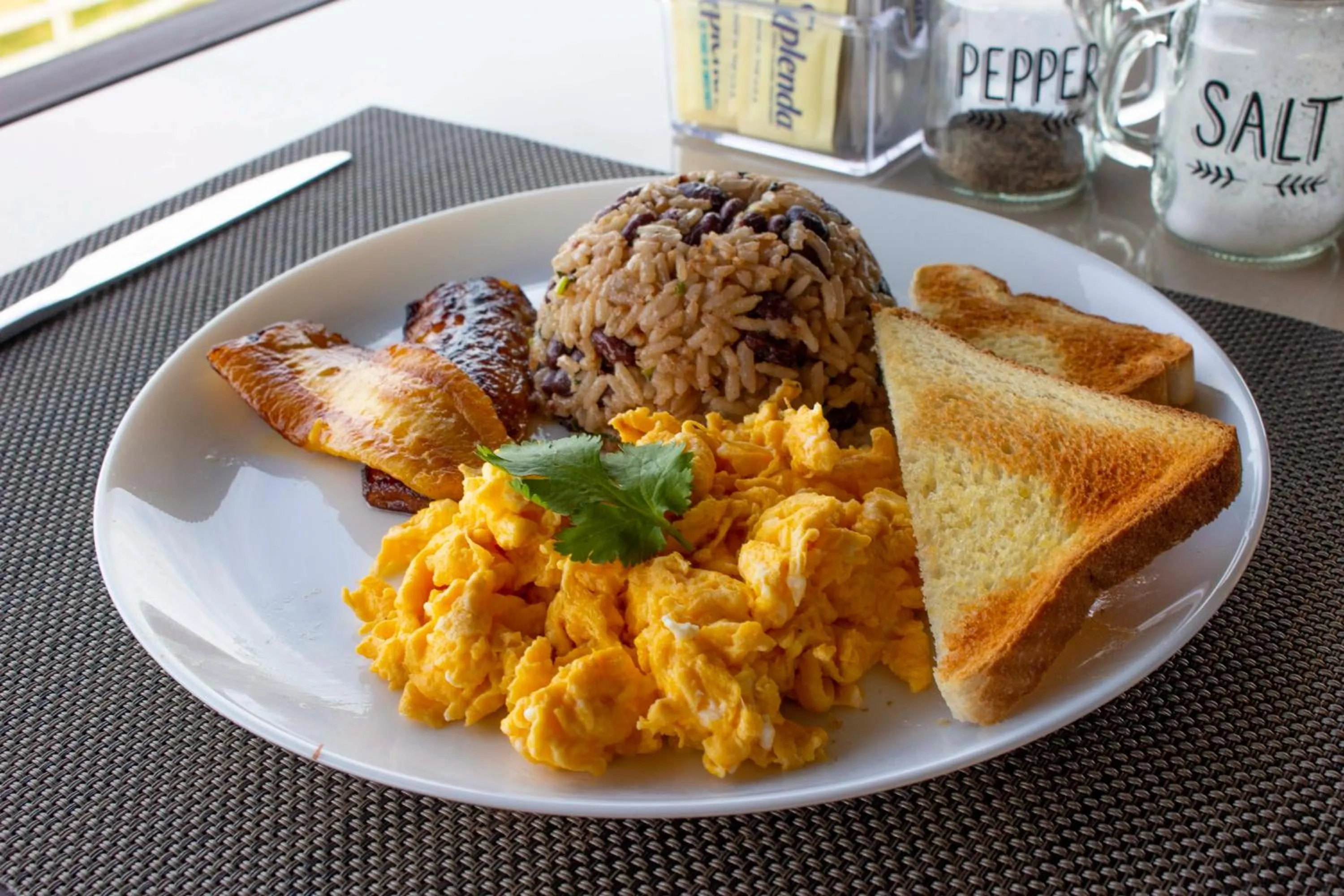 Breakfast in Hotel Almore