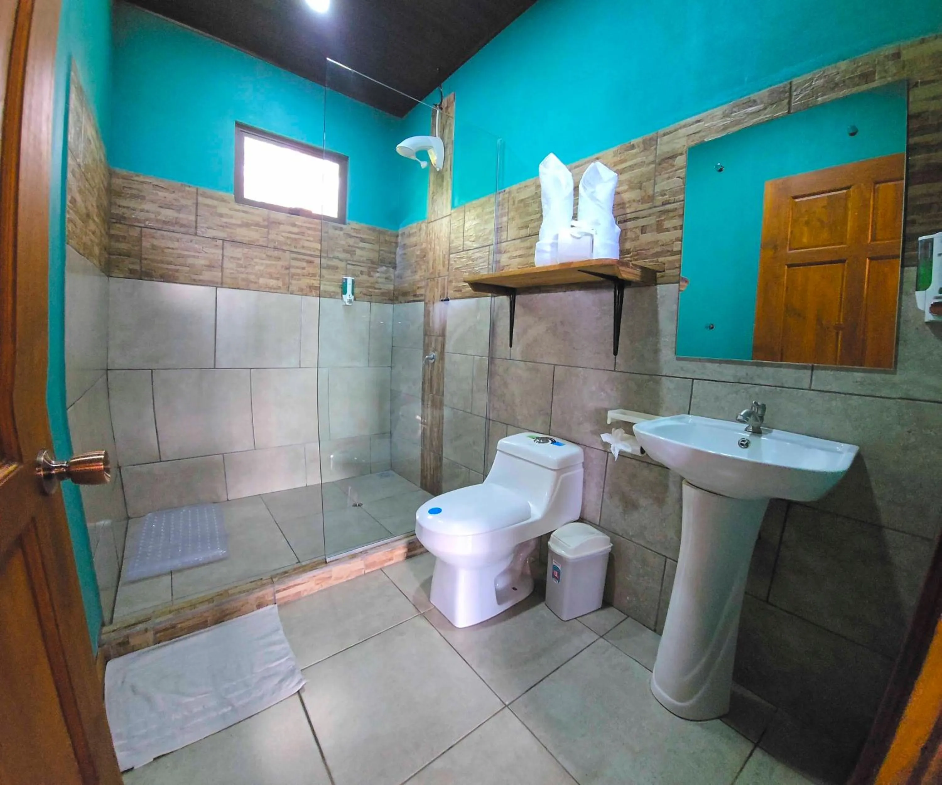 Bathroom in Hotel Almore