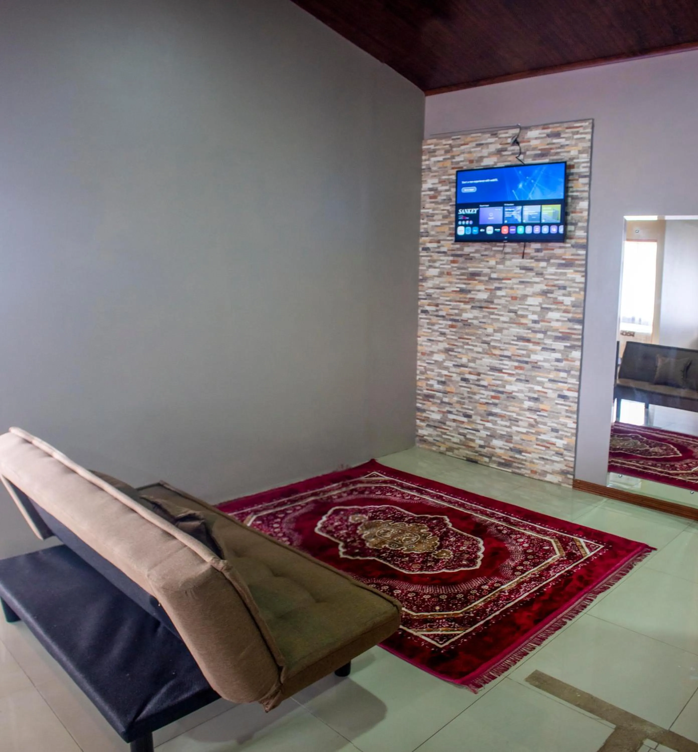 TV and multimedia in Hotel Almore