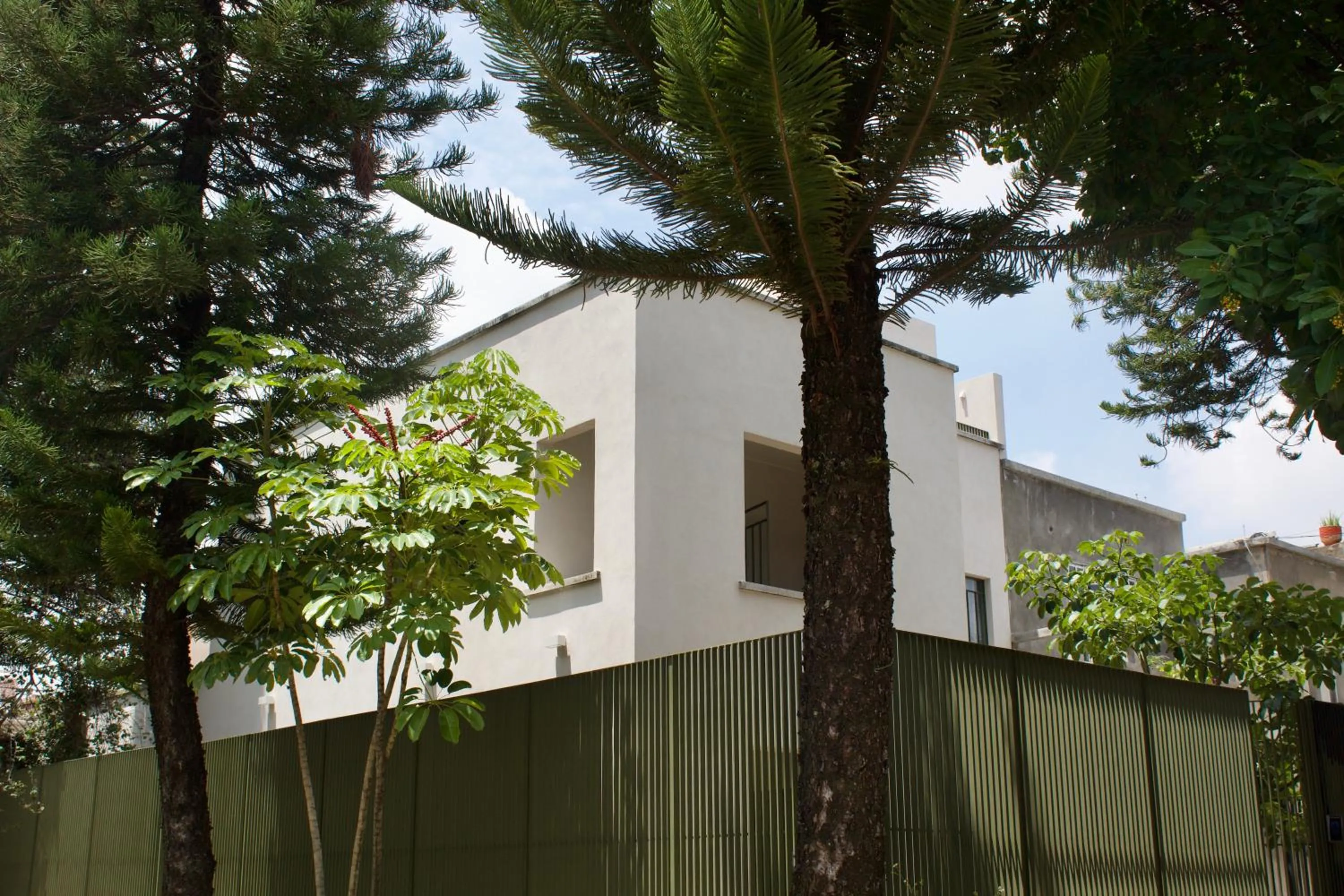 Facade/entrance in Casa España