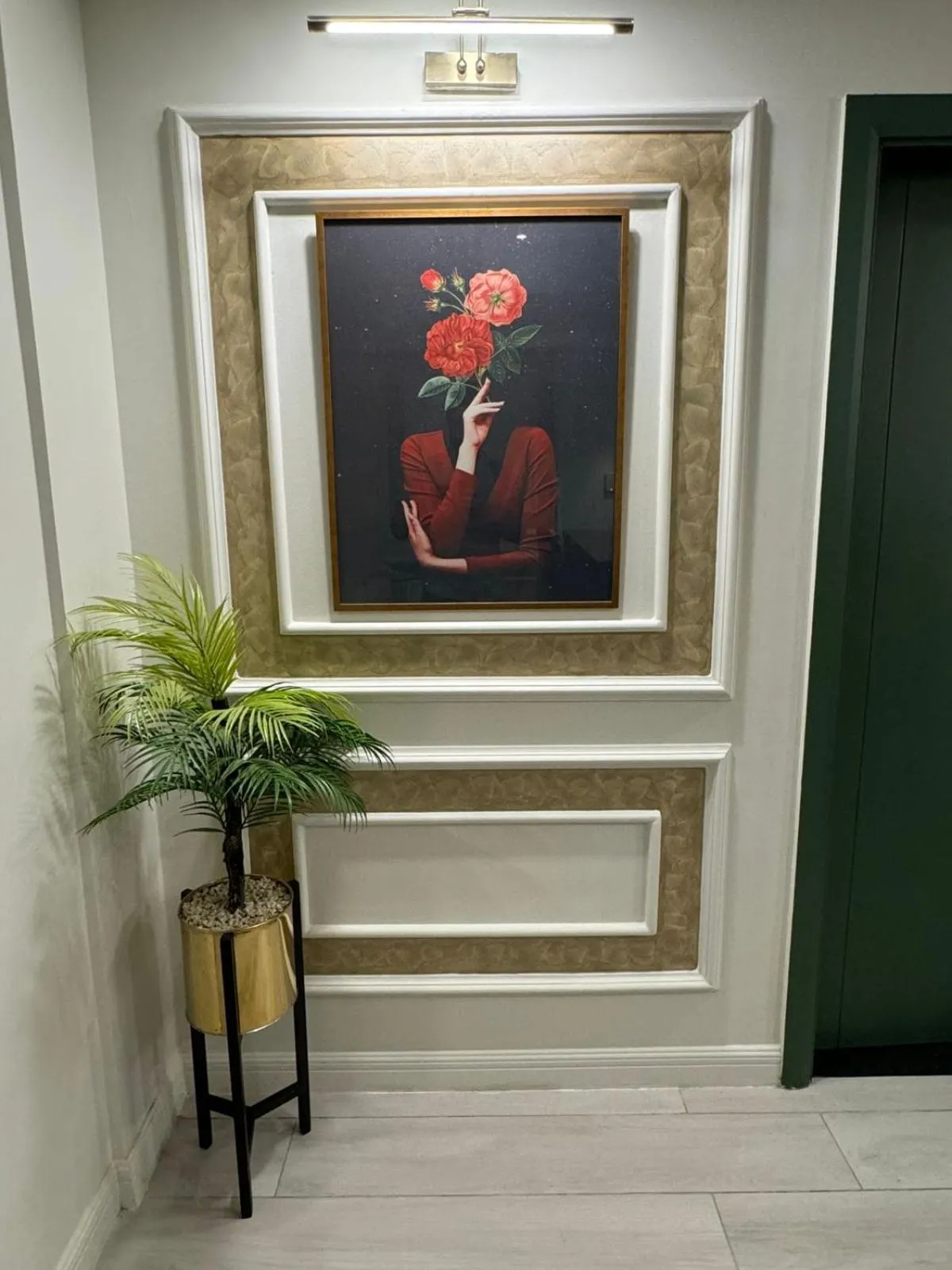 Decorative detail in The Centaurus Apartments