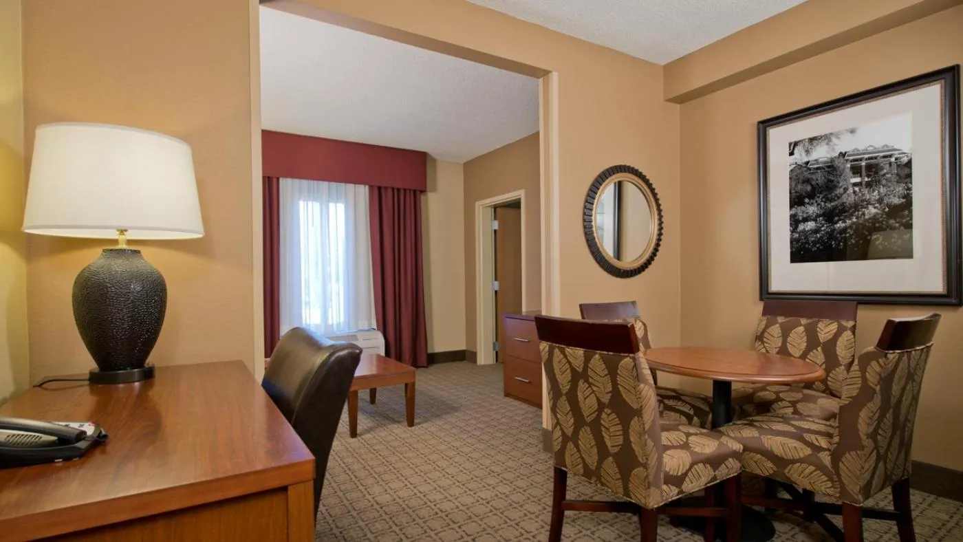 Seating area in Russell Inn and Suites