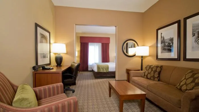 Seating area in Russell Inn and Suites