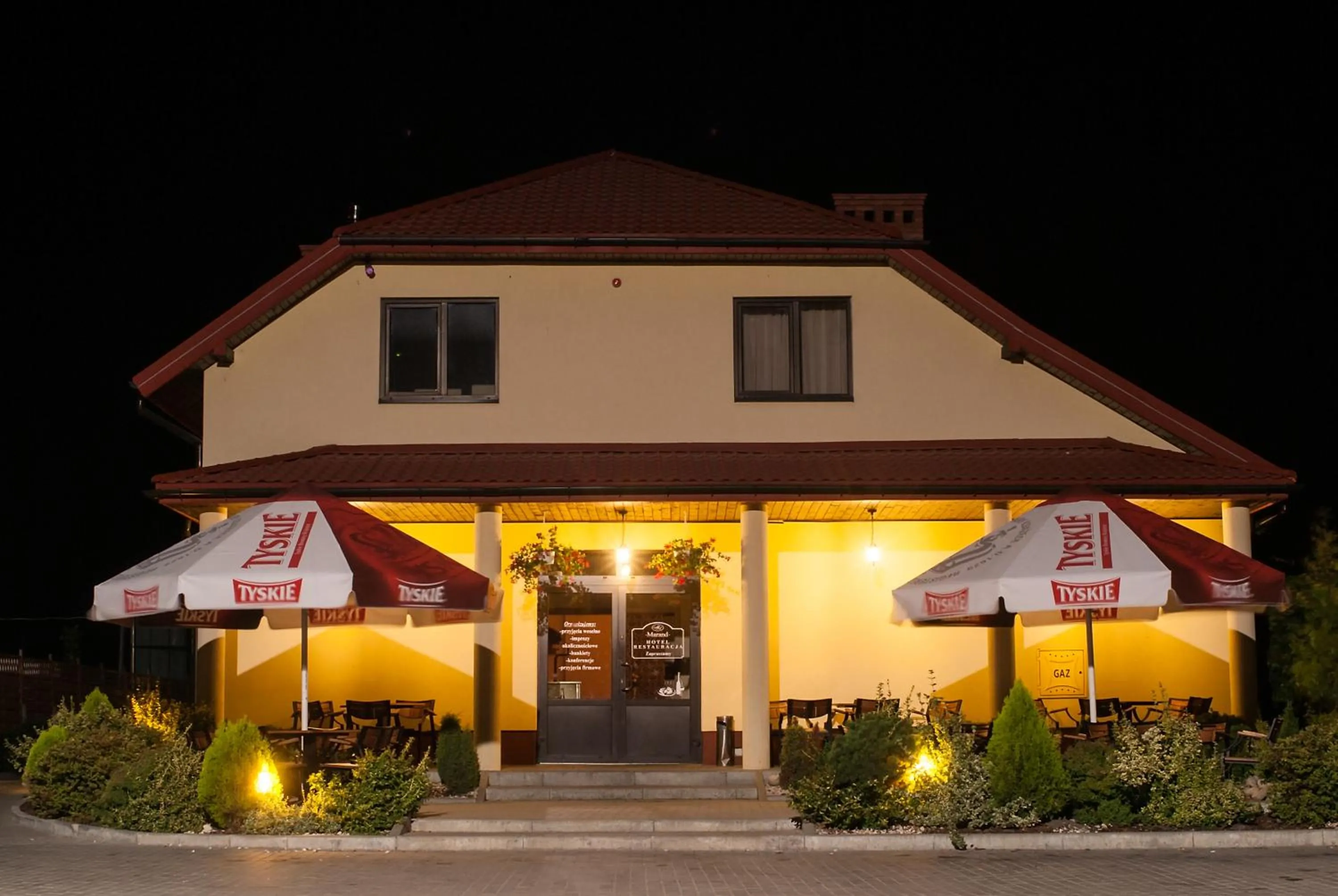 Facade/entrance in Hotel Marand