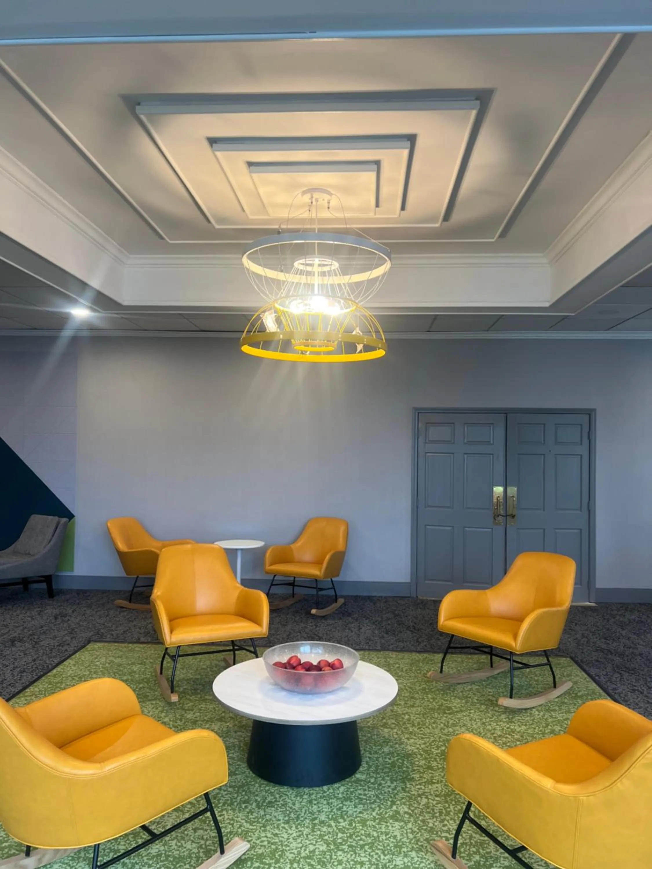 Lobby or reception in Spark by Hilton Lockport