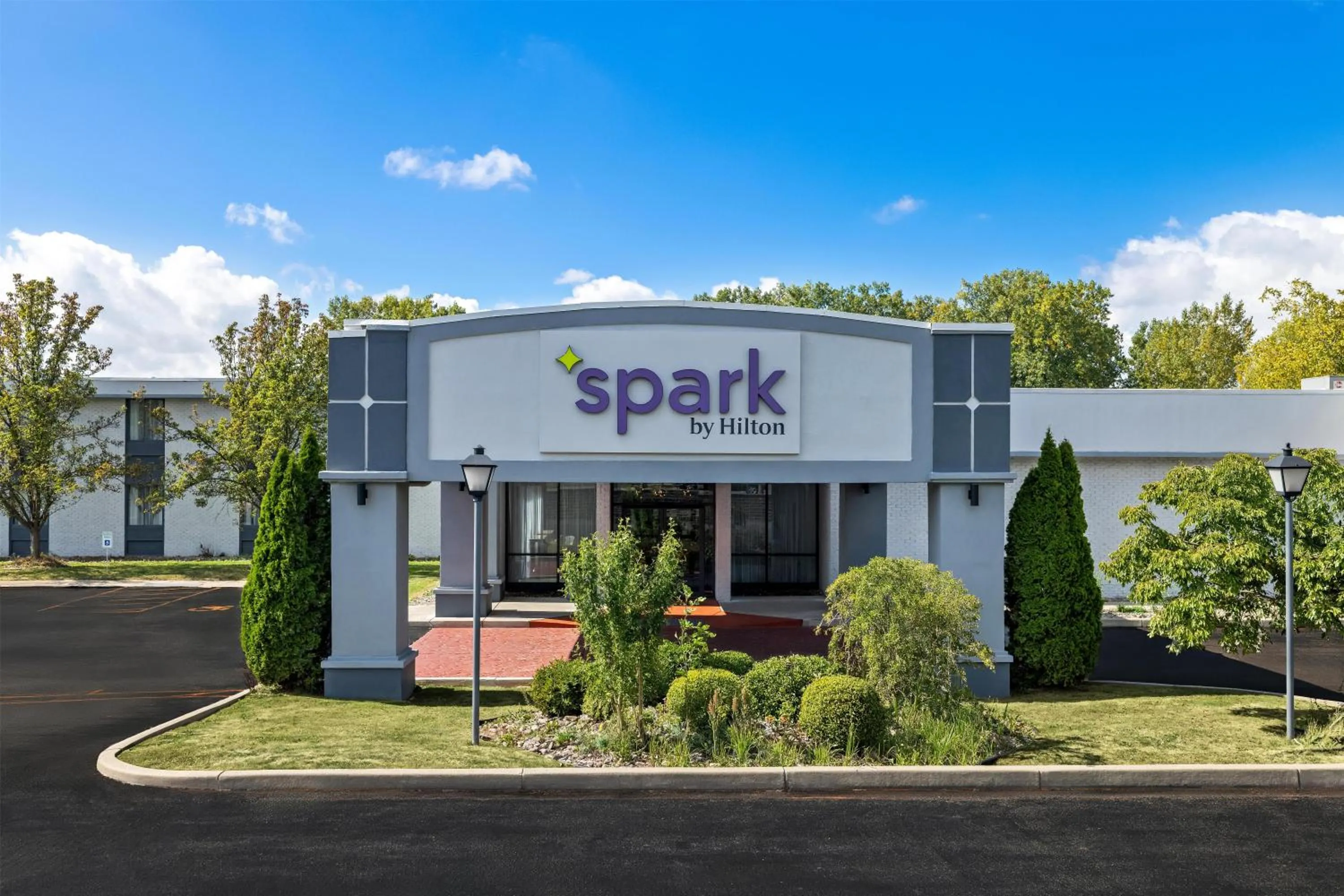 Property building in Spark by Hilton Lockport