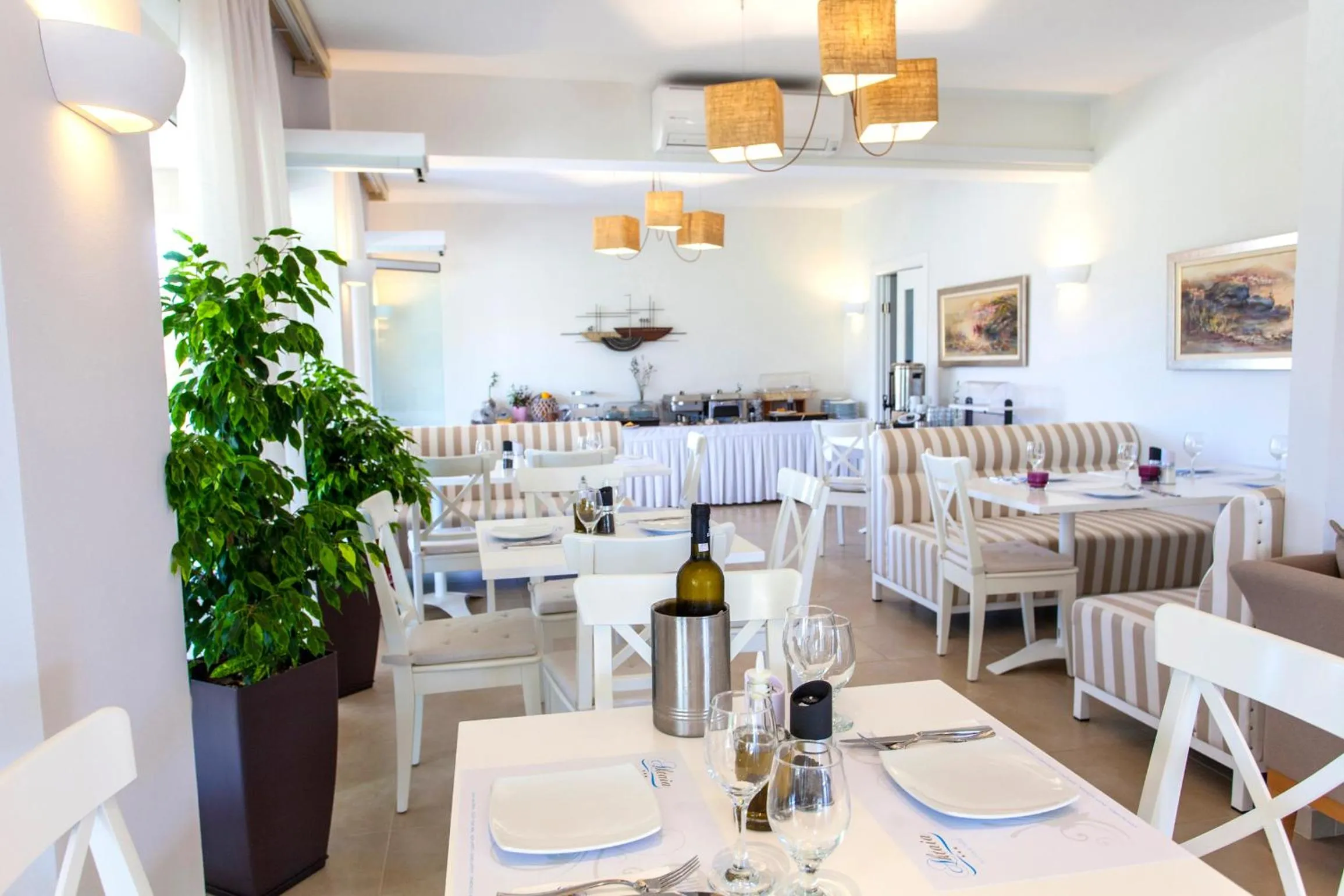 Restaurant/places to eat in Aktaia Boutique Hotel