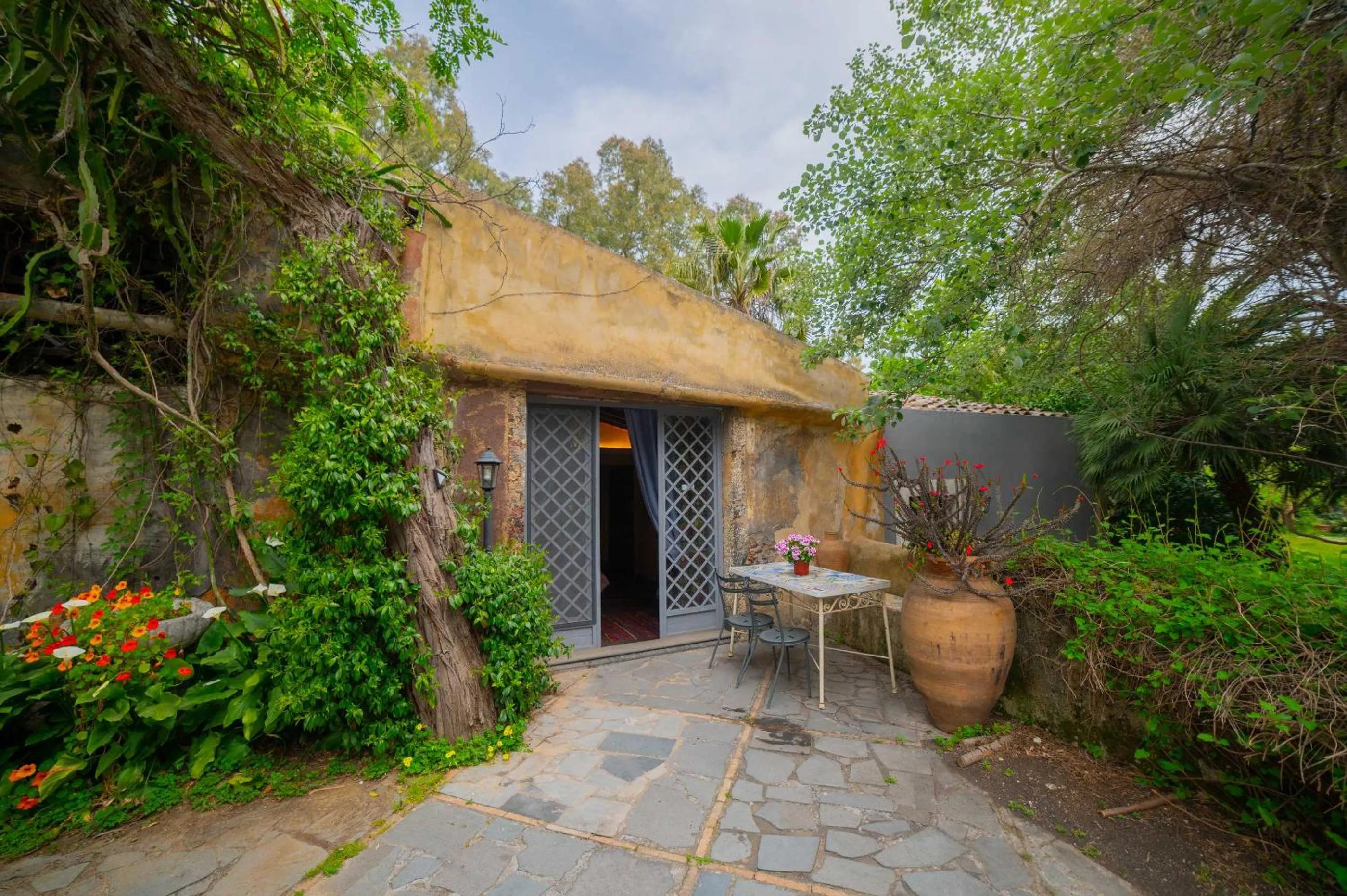 Patio in Etna Botanic Garden