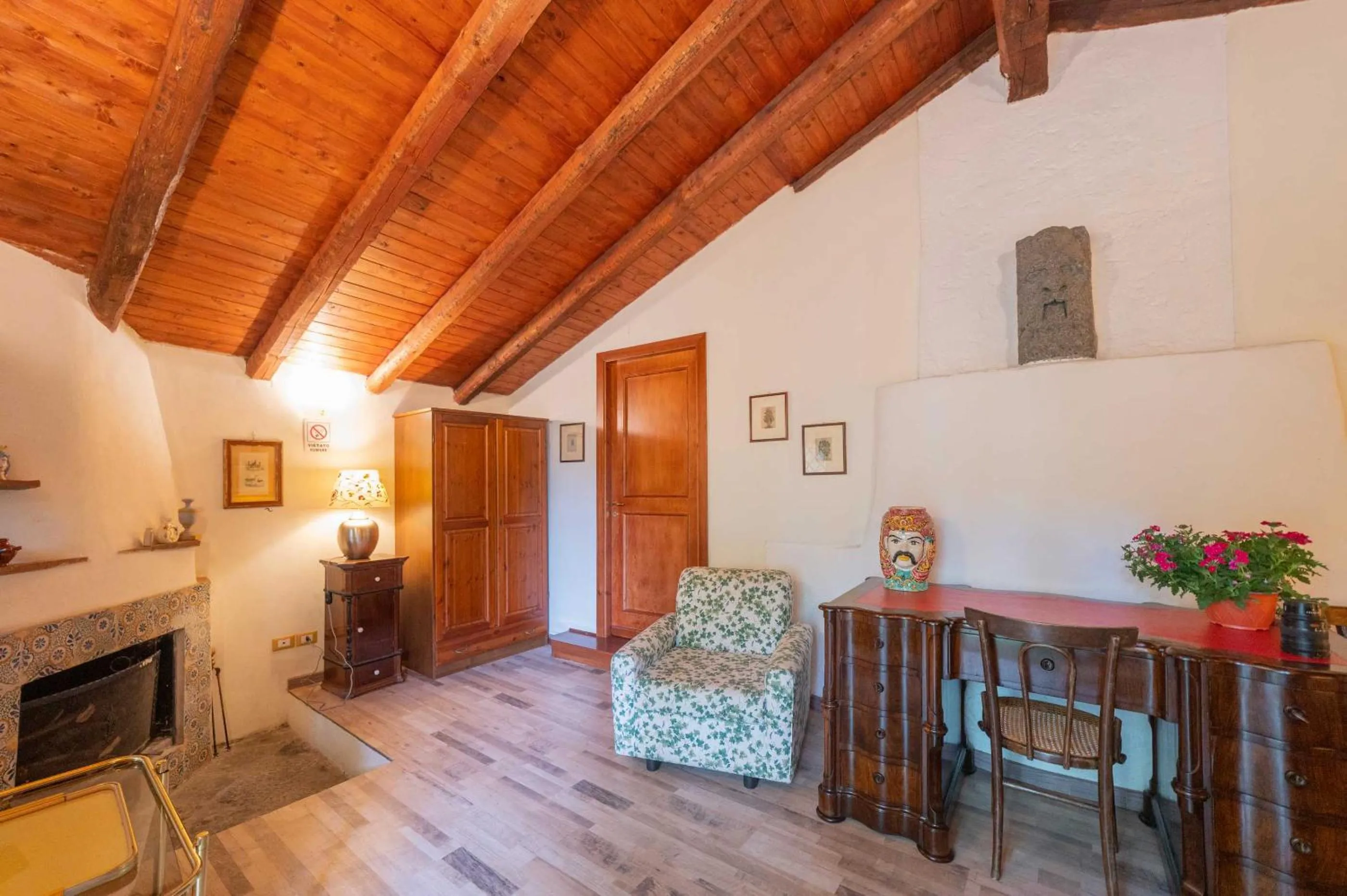 Bedroom in Etna Botanic Garden