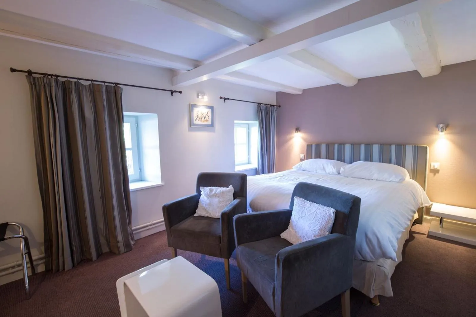 Bed in Hôtel Restaurant Les Alisiers