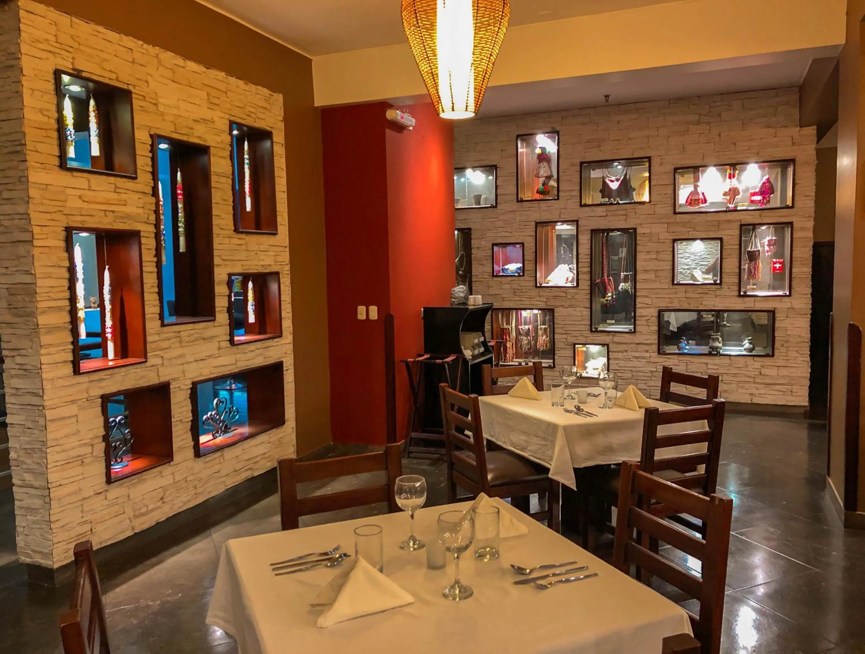 Dining area in APU MOUNTAIN LODGE CUSCO