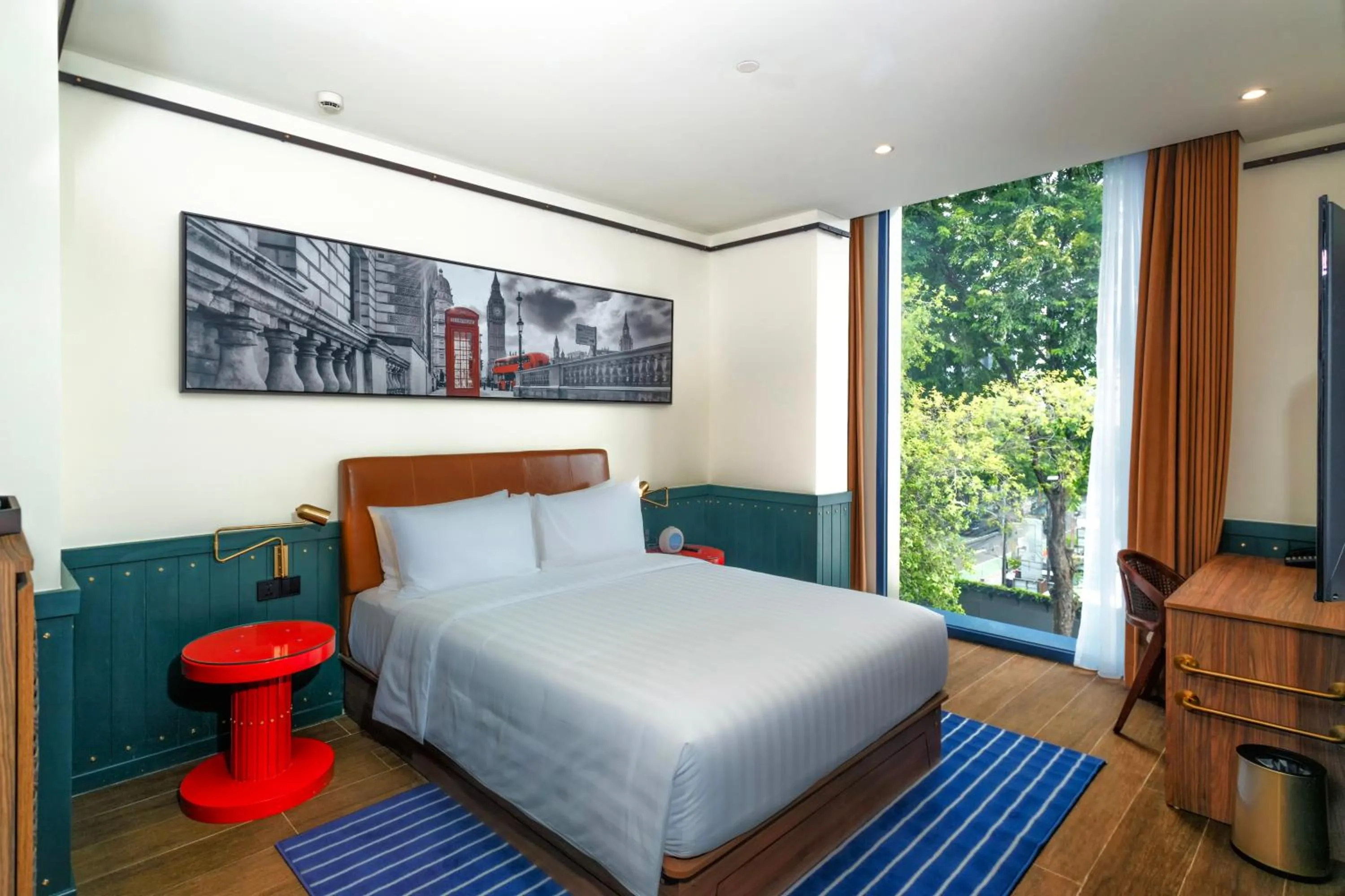 Bedroom, Bed in Ashley Tugu Tani Menteng