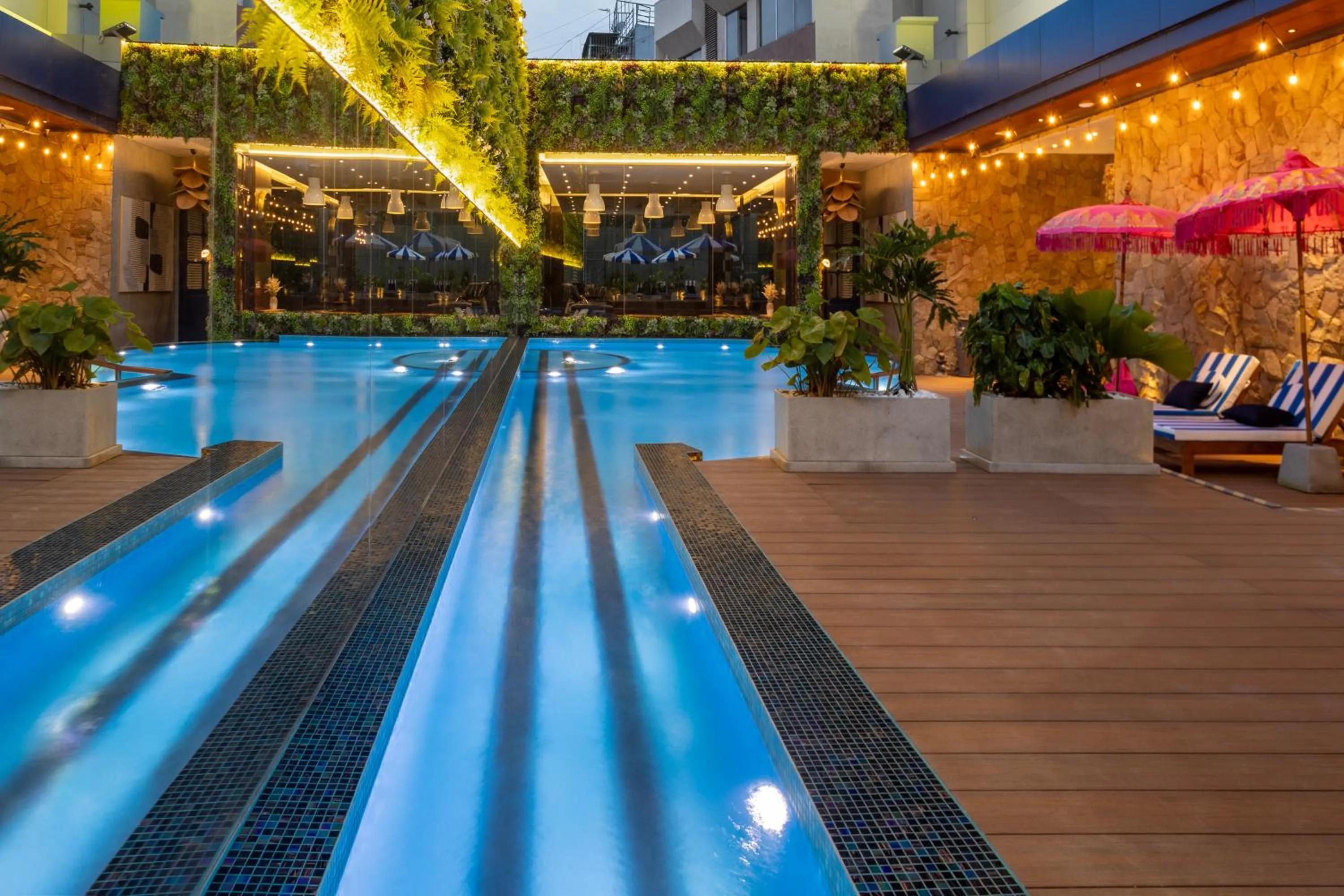 Swimming pool in Ashley Tugu Tani Menteng