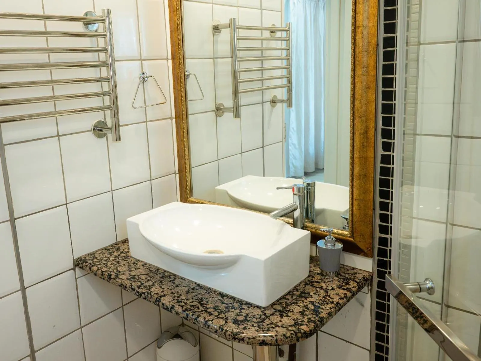 Bathroom in Sleepers Villa Guesthouse