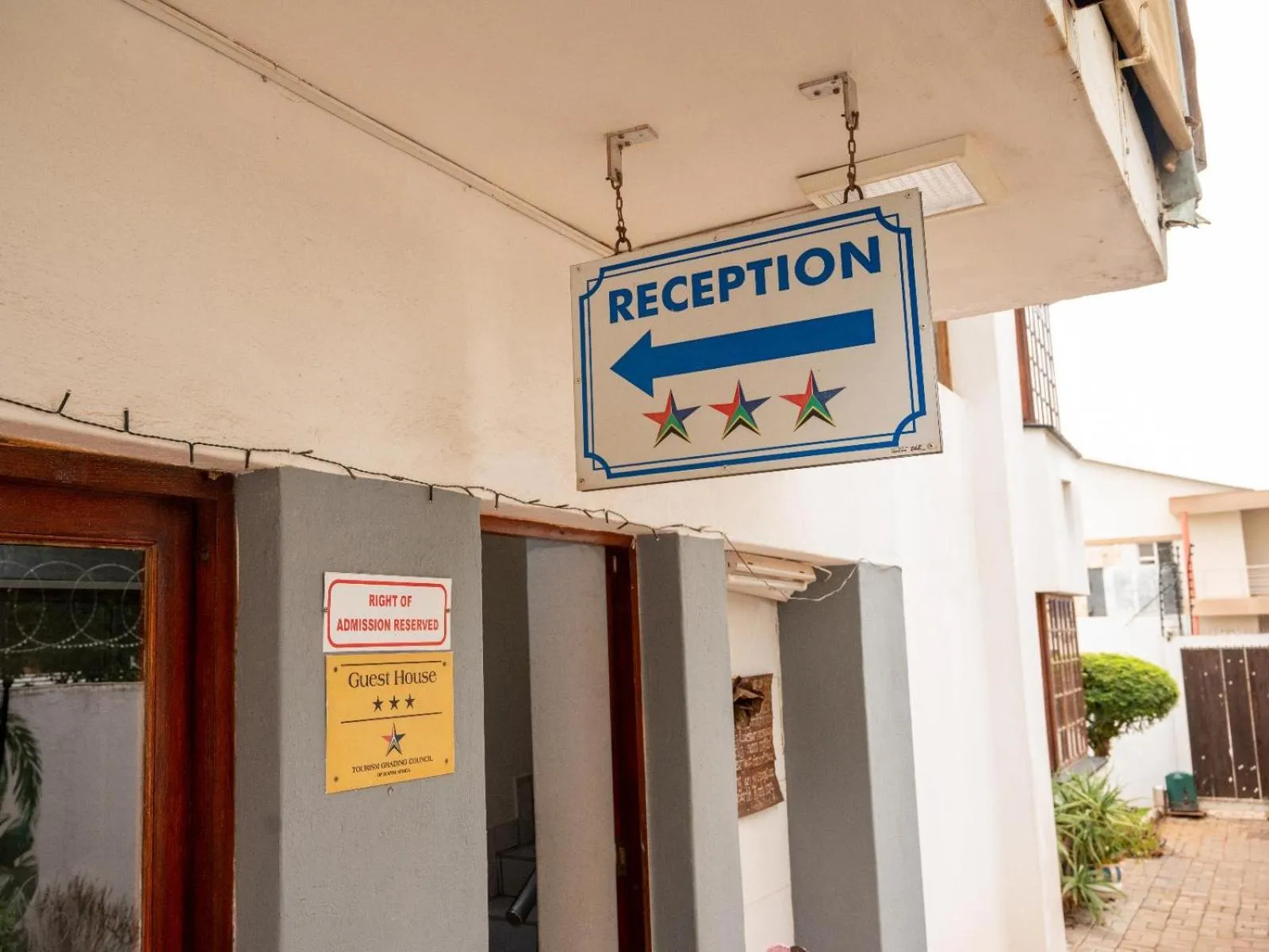 Facade/entrance in Sleepers Villa Guesthouse
