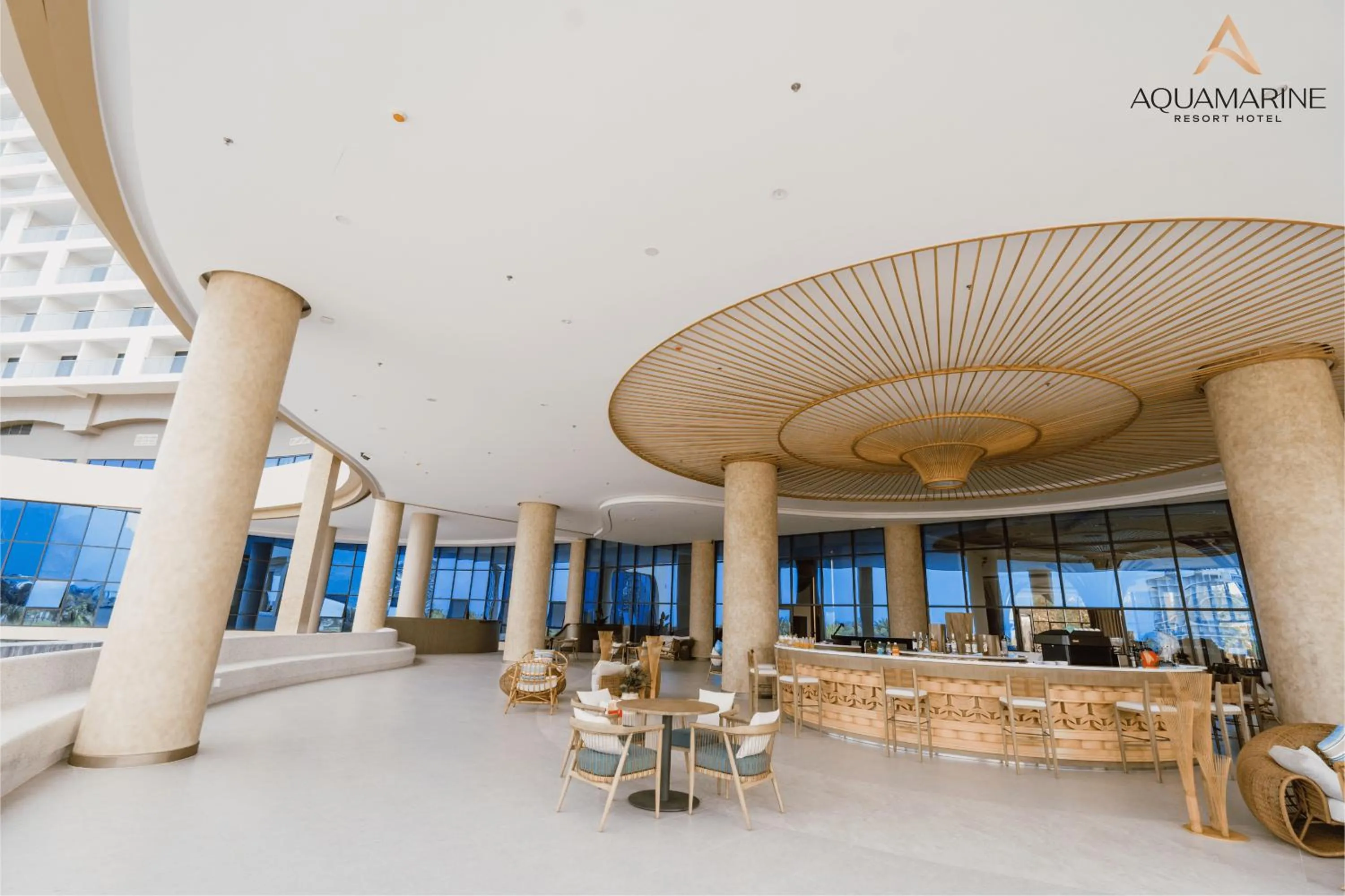 Lounge or bar in Aquamarine Cam Ranh - By Swandor