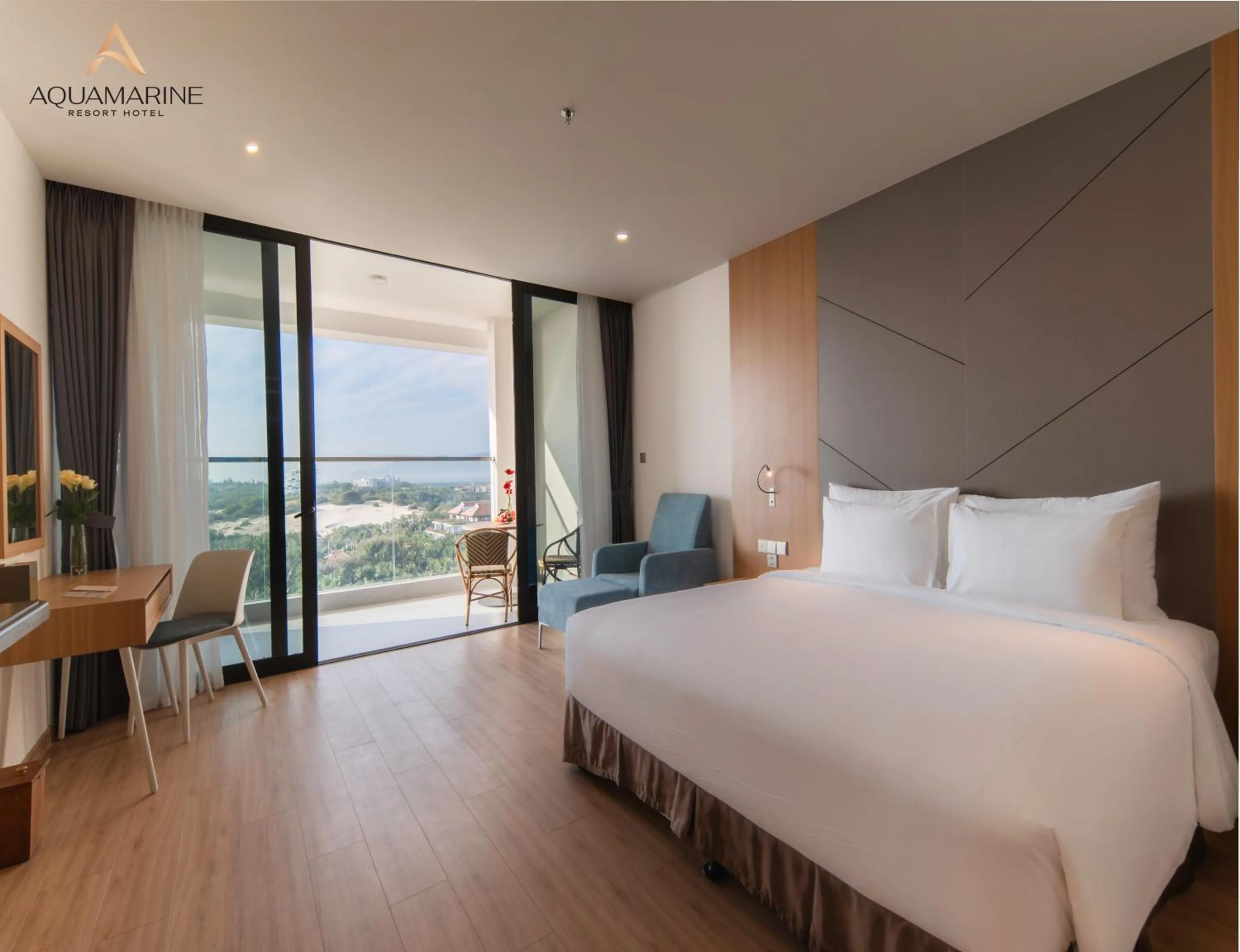 Living room, Bed in Aquamarine Cam Ranh - By Swandor