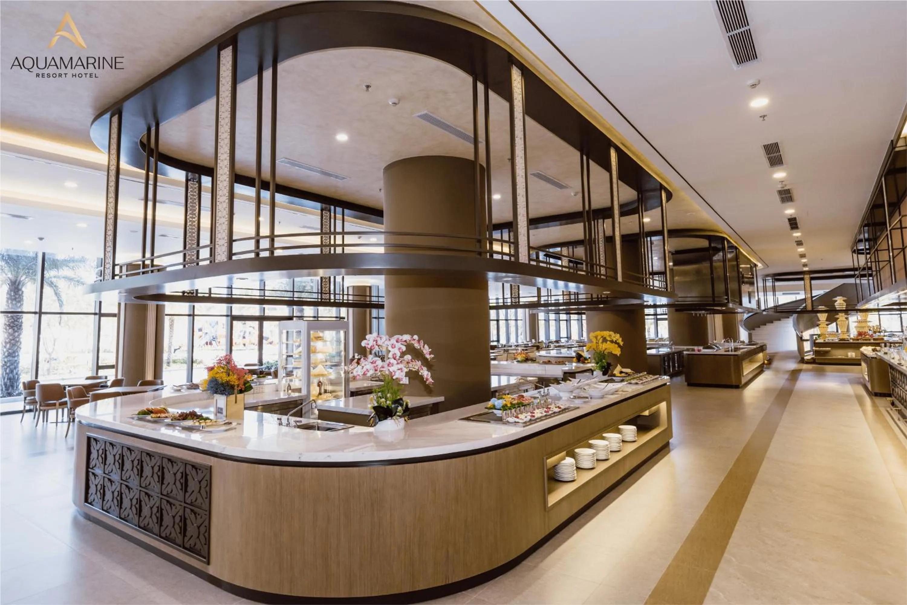 Restaurant/places to eat in Aquamarine Cam Ranh - By Swandor