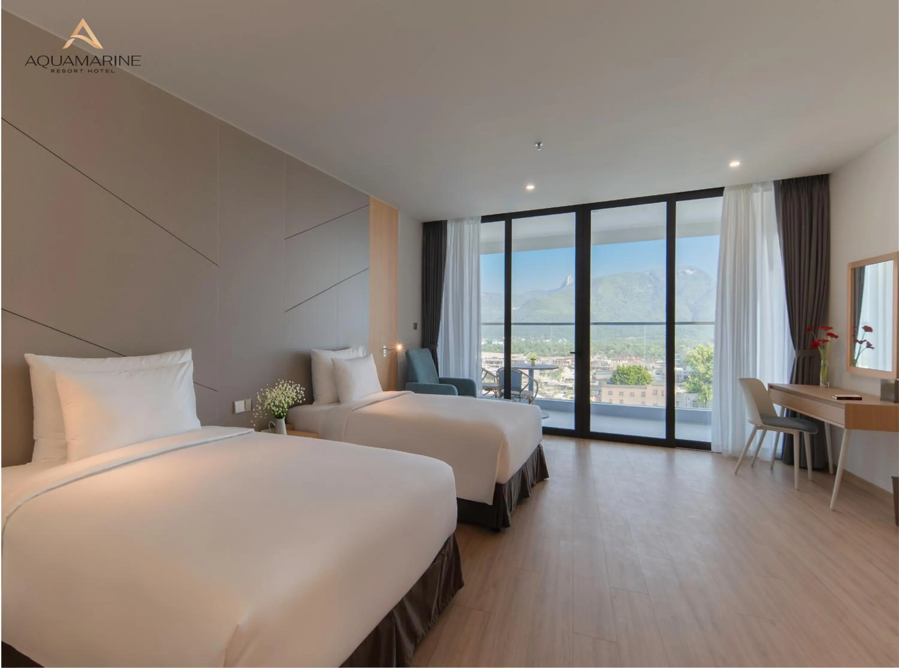 Sea view, Bed in Aquamarine Cam Ranh - By Swandor