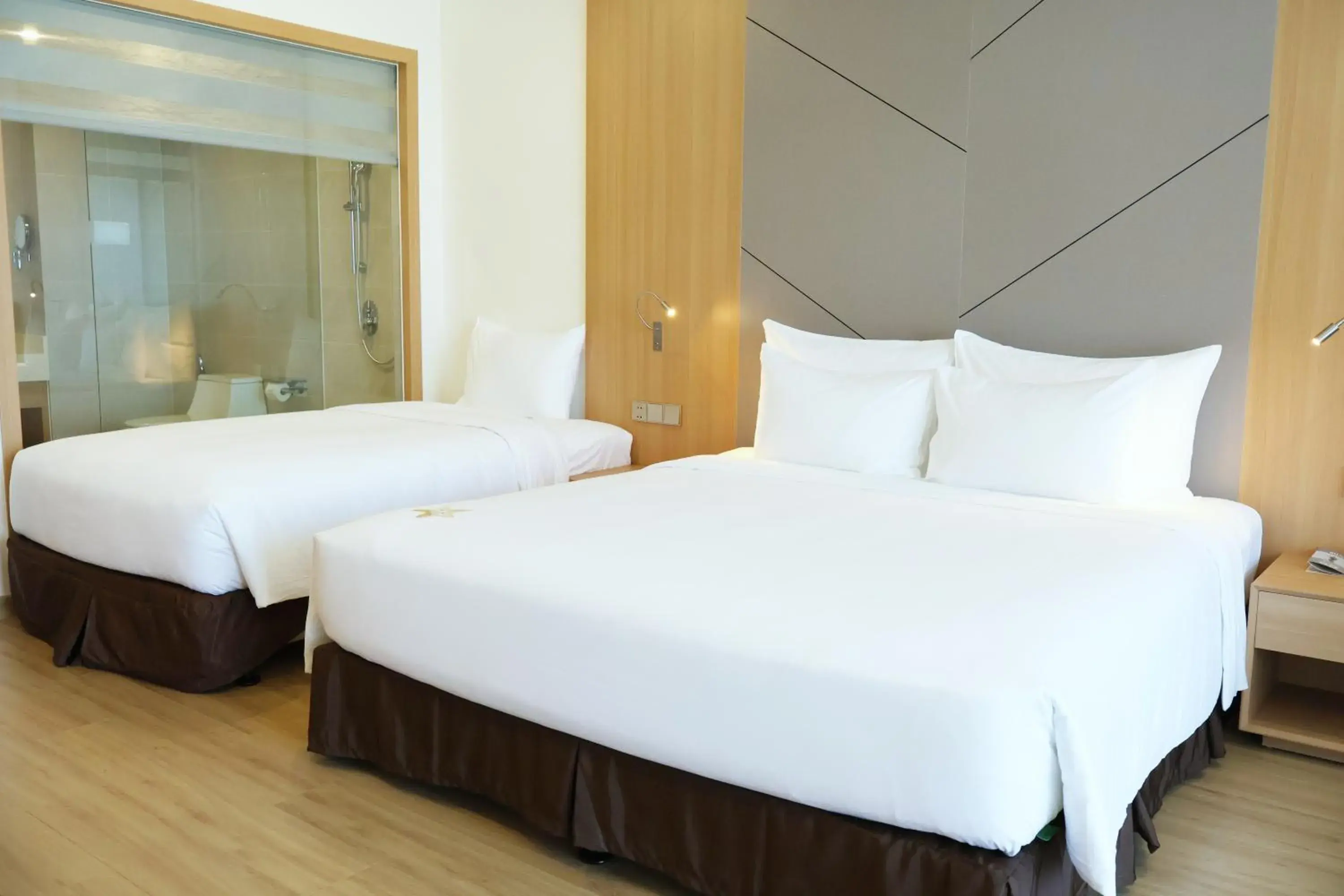 Deluxe Triple Room with Ocean View in Aquamarine Cam Ranh - By Swandor Deluxe Triple Room with Ocean View in Aquamarine Cam Ranh - By Swandor