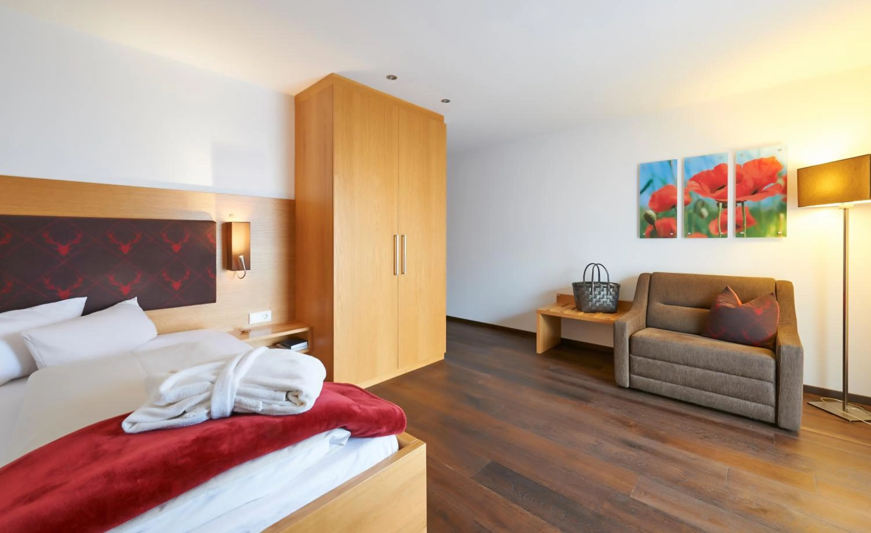 Photo of the whole room, Bed in Wellnesshotel Zum Koch