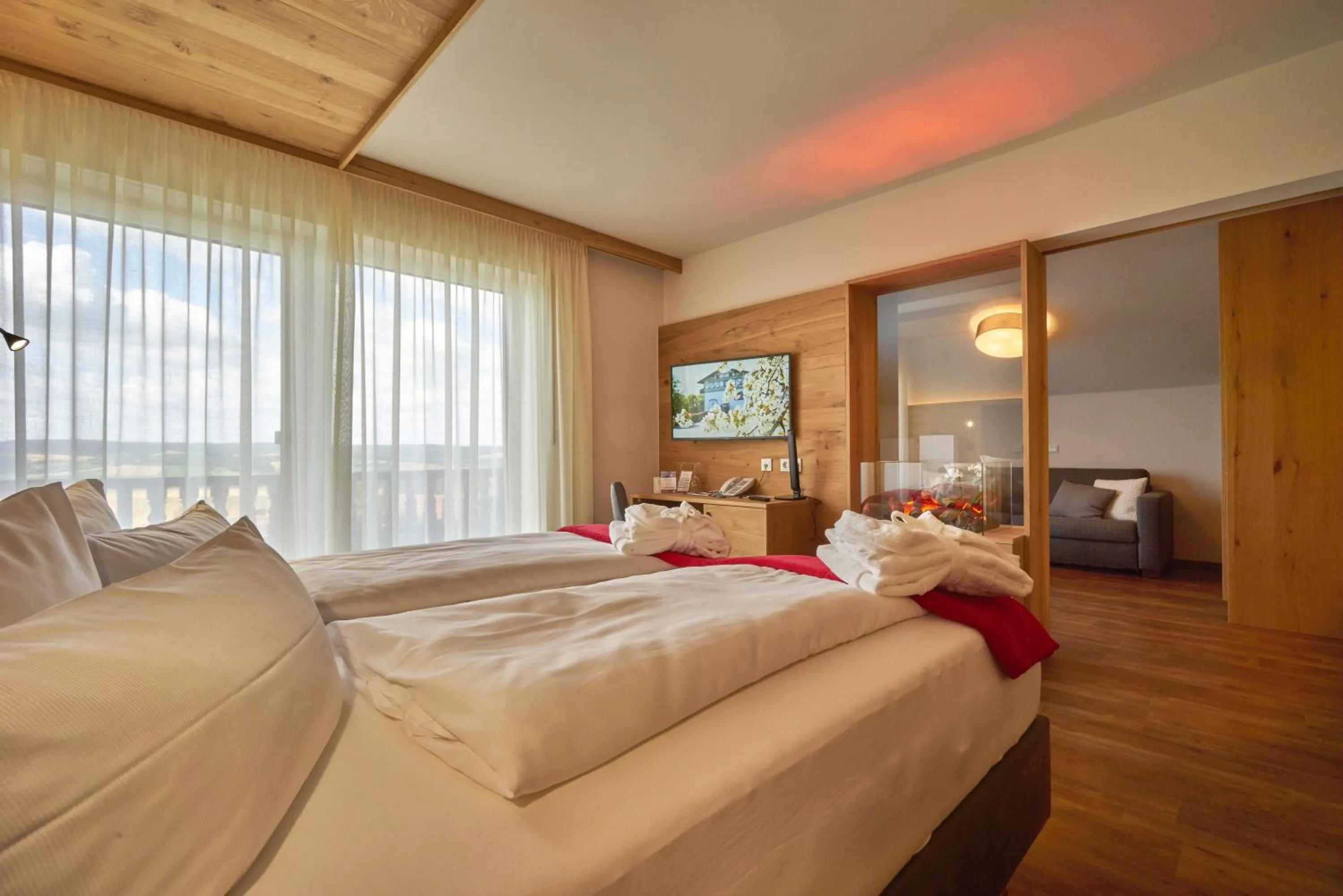 TV and multimedia, Bed in Wellnesshotel Zum Koch