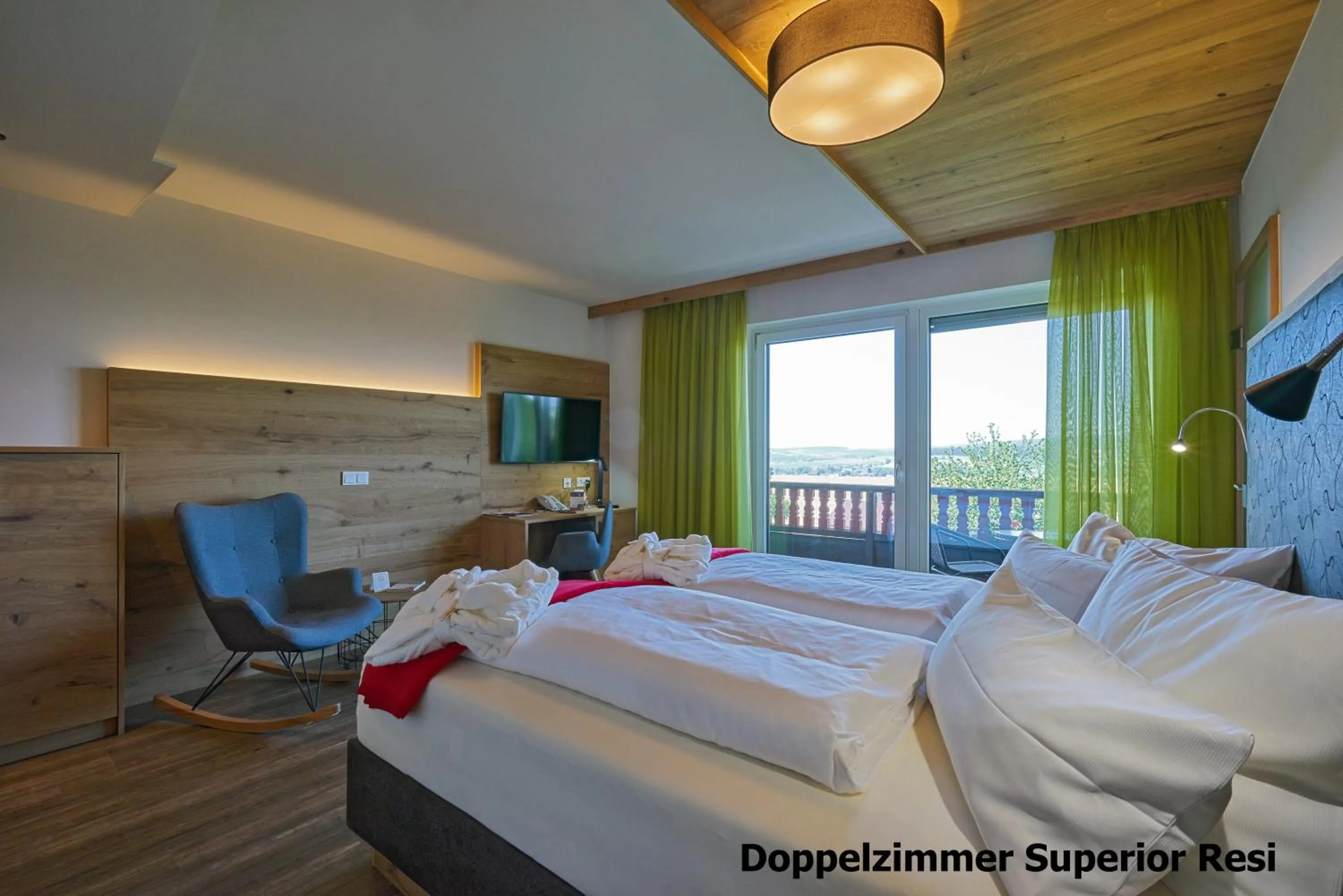 TV and multimedia, Bed in Wellnesshotel Zum Koch