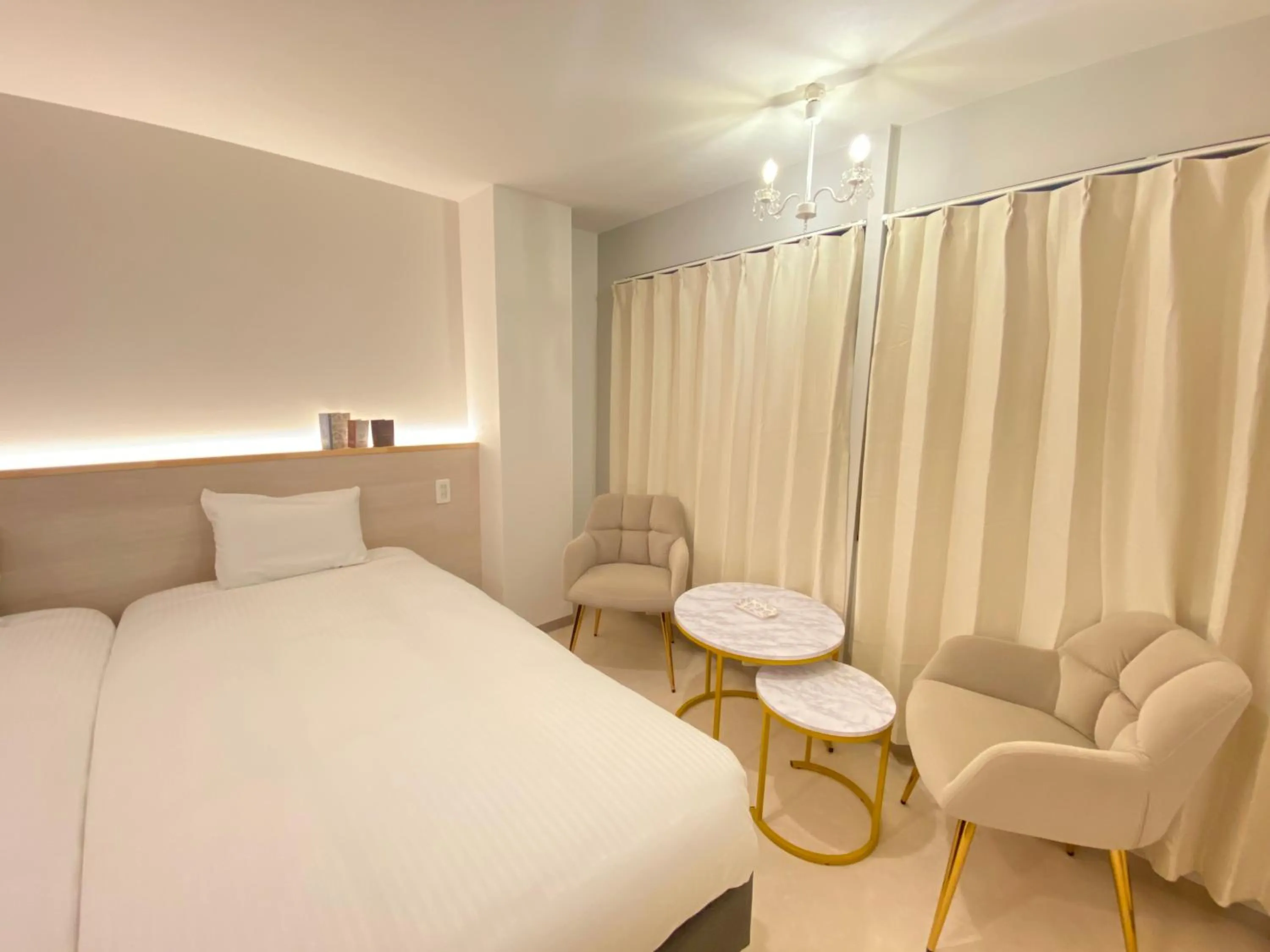 Bed in THE MOON Atami