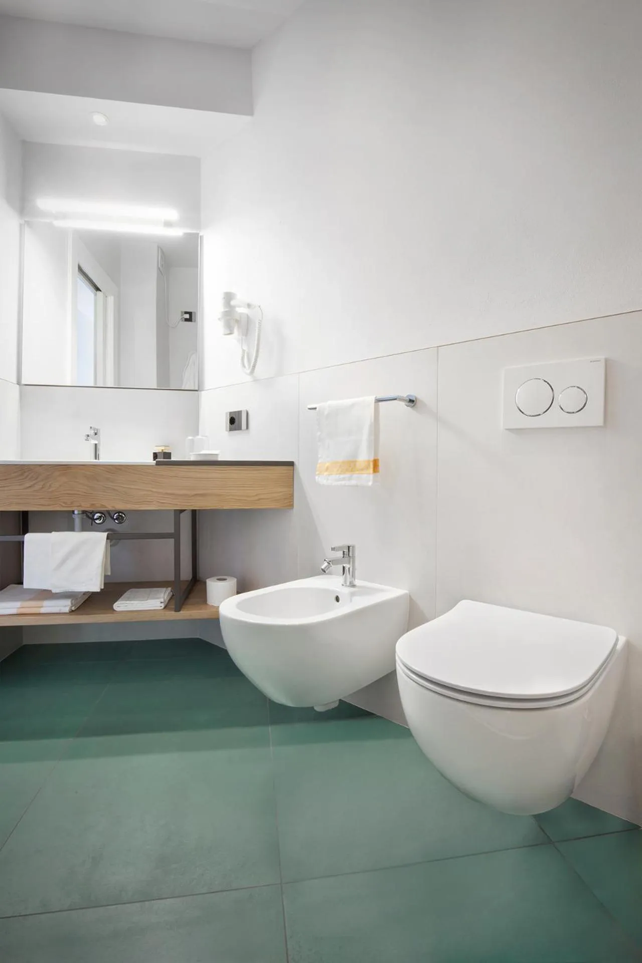 Bathroom in Hotel Gabbiano - Garda Lake Collection