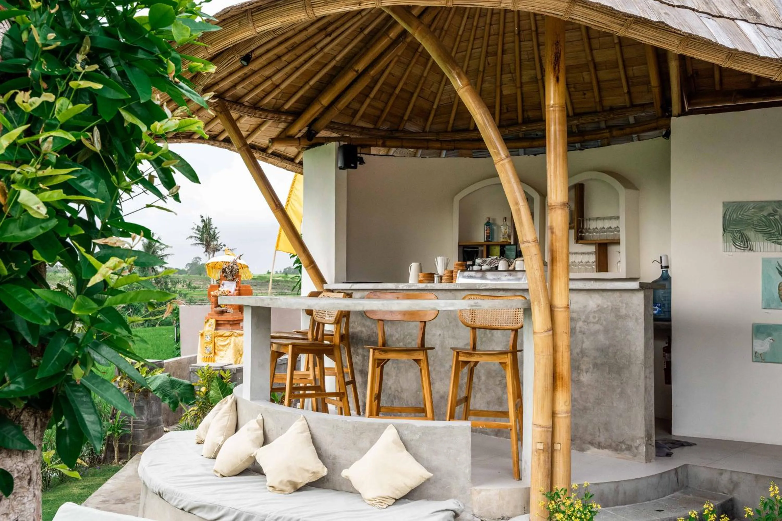 Restaurant/places to eat in Shanti Boutique Retreat