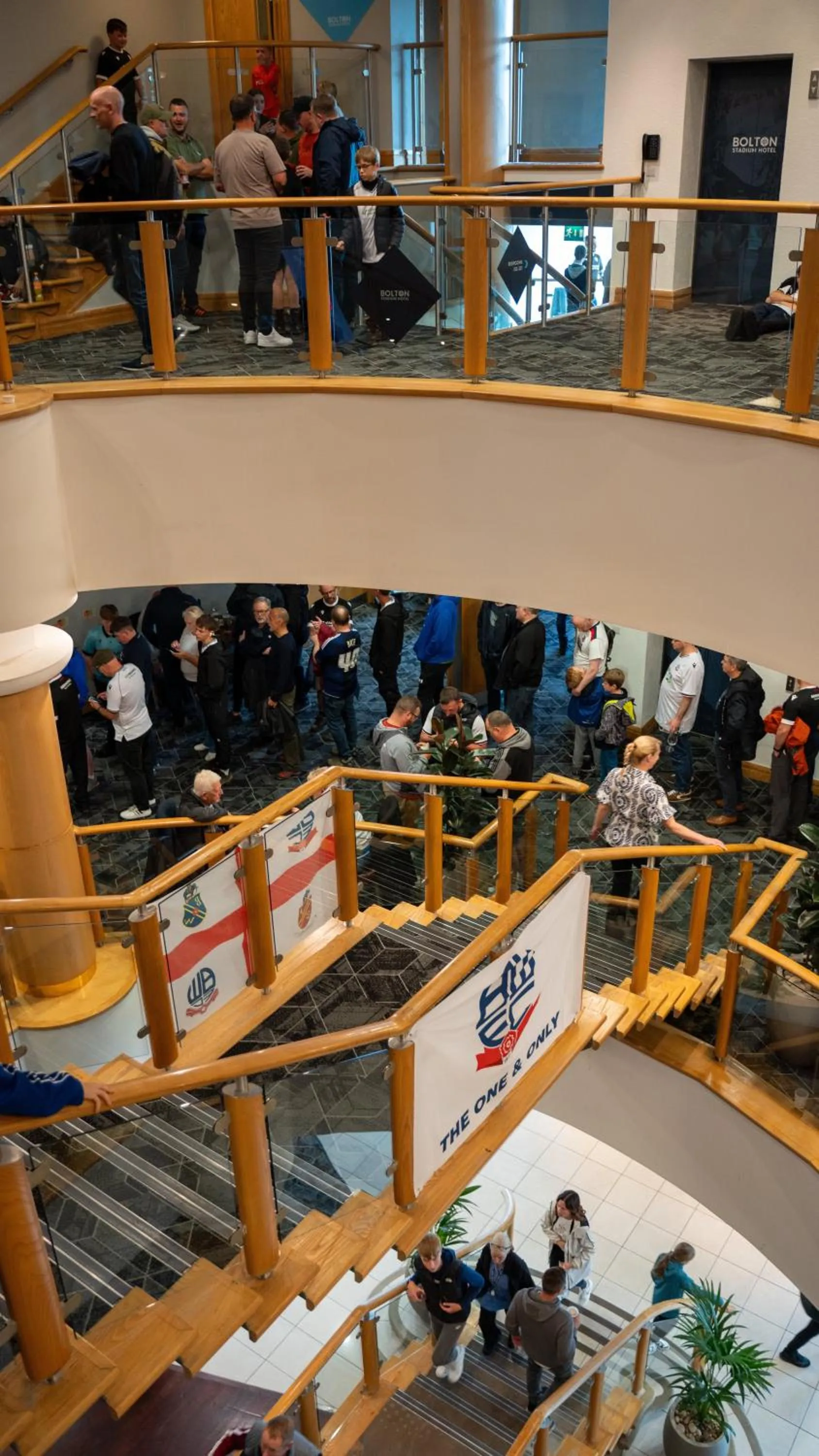 Lounge or bar in The Bolton Stadium Hotel, a member of Radisson Individuals
