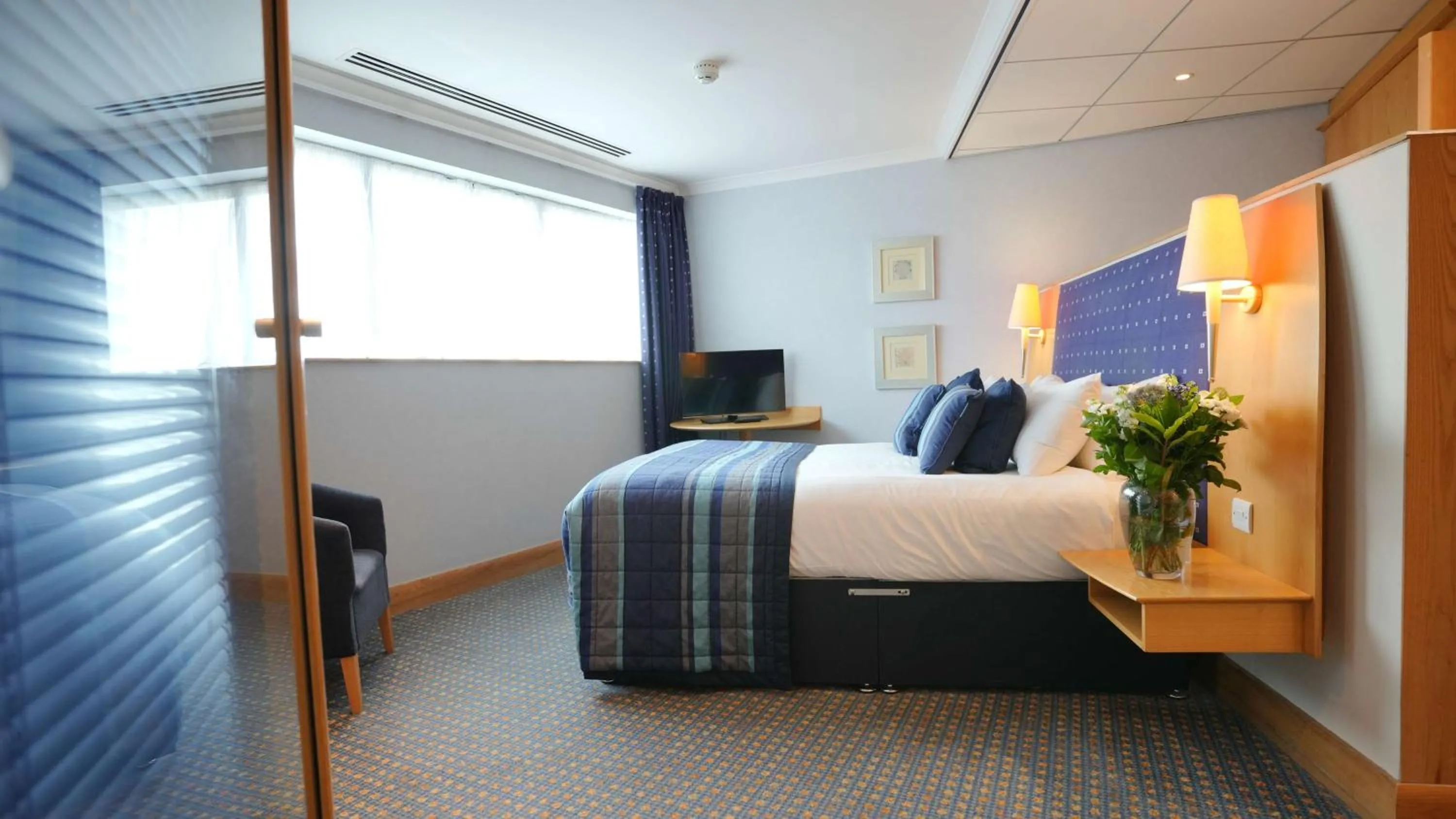 Photo of the whole room, Bed in The Bolton Stadium Hotel, a member of Radisson Individuals
