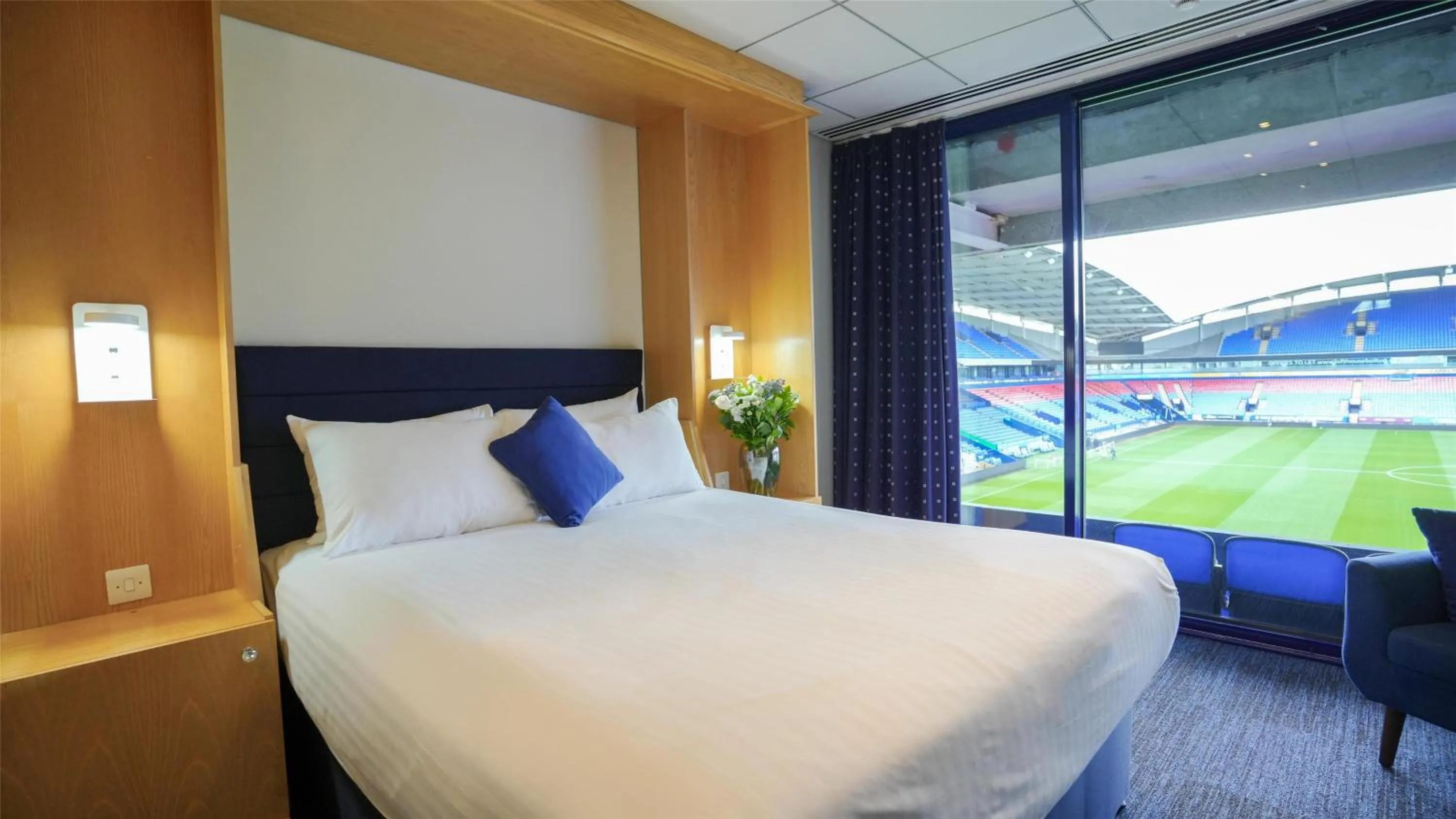 Bedroom, Bed in The Bolton Stadium Hotel, a member of Radisson Individuals