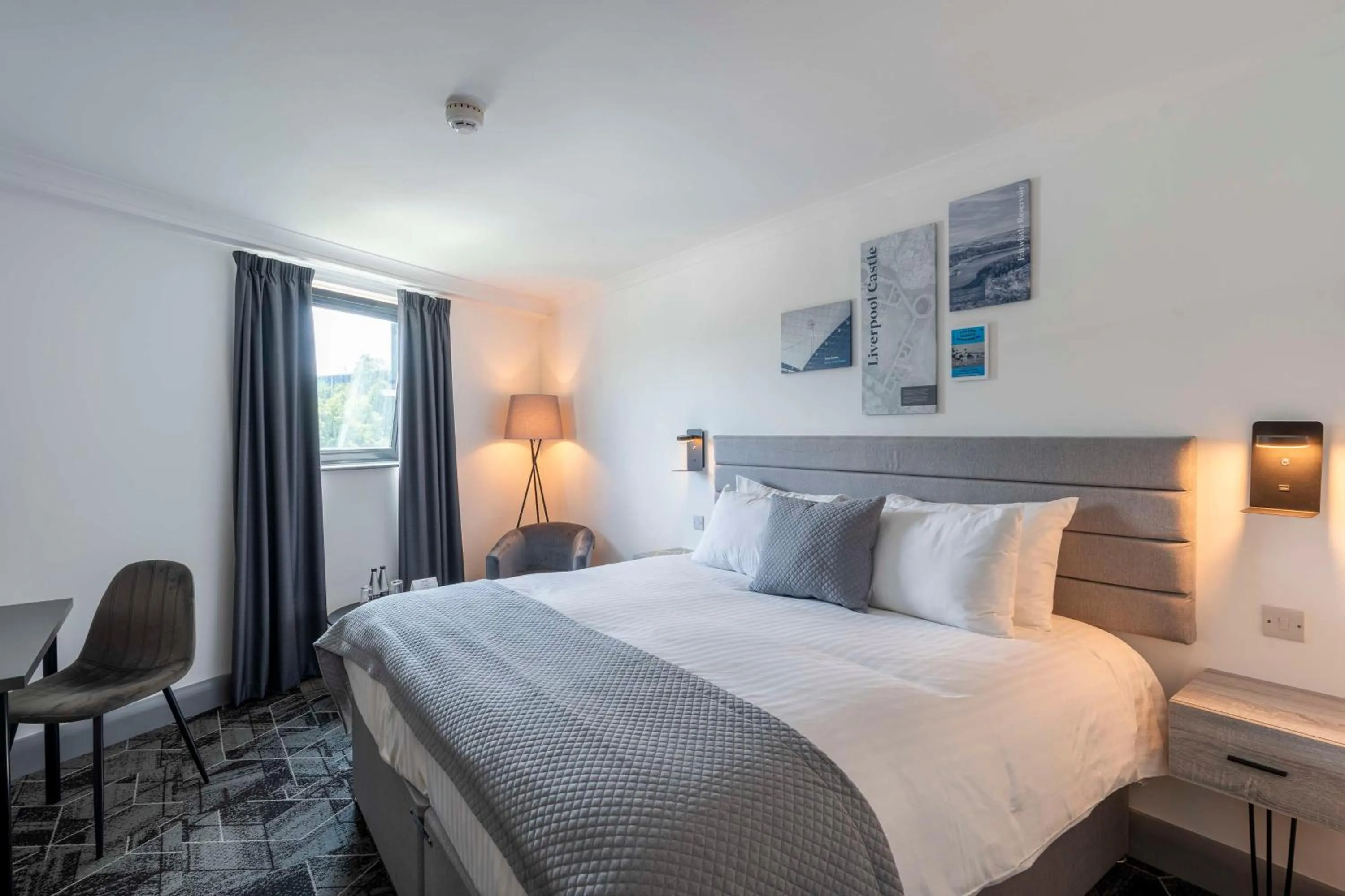 Bedroom, Bed in The Bolton Stadium Hotel, a member of Radisson Individuals