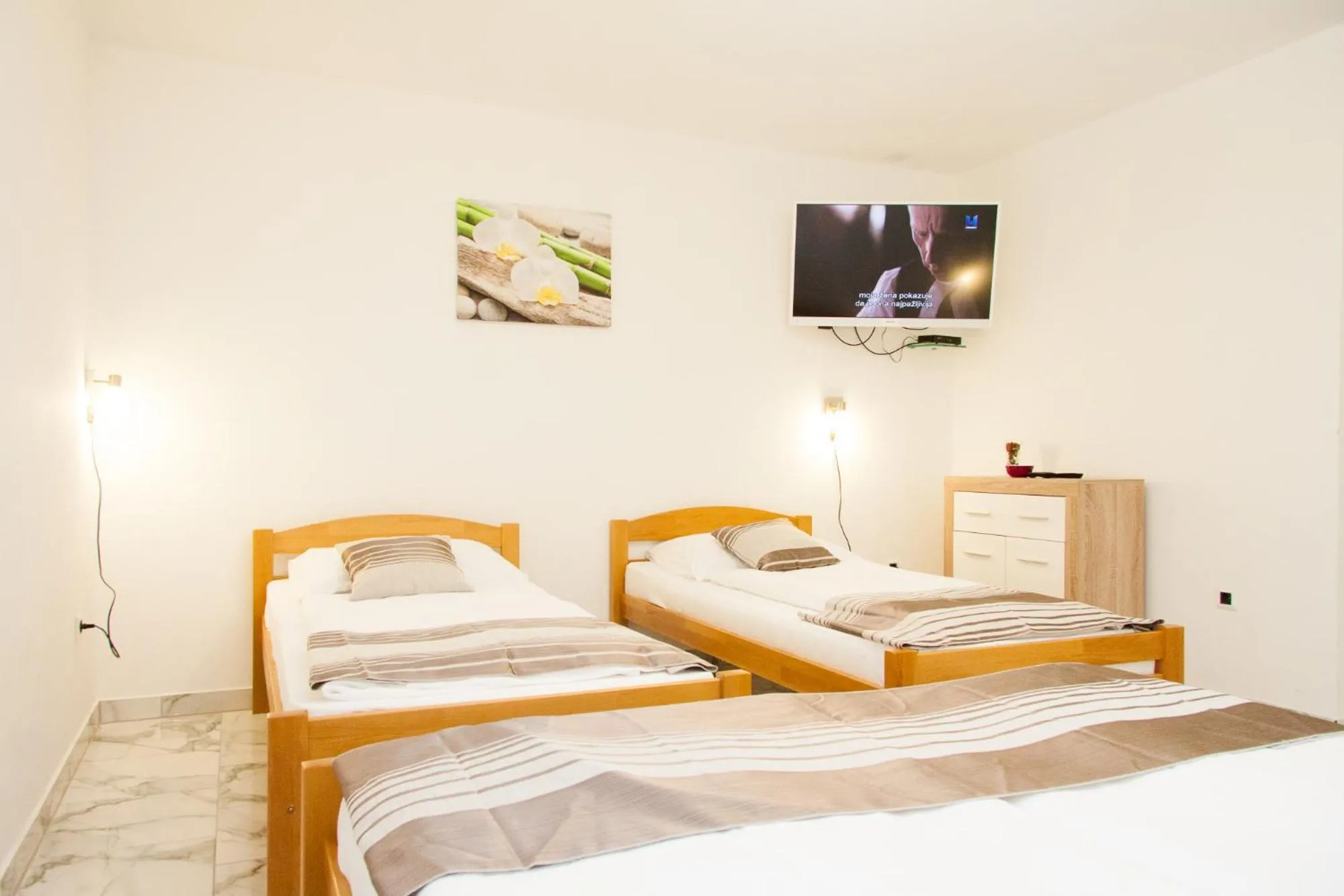 Bed in Rooms Garden Zagreb Airport