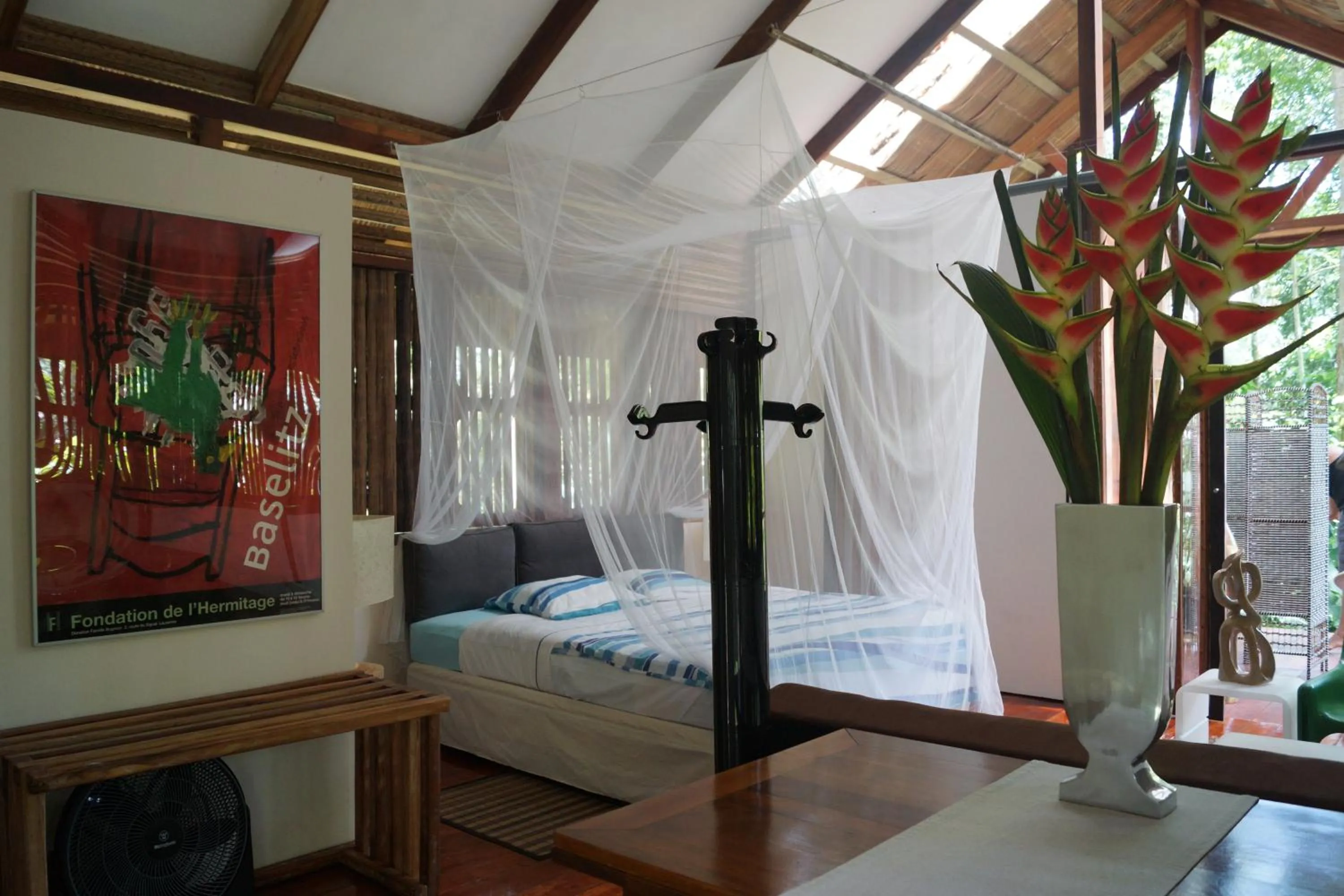 Decorative detail, Bed in Mar Verde Lodge