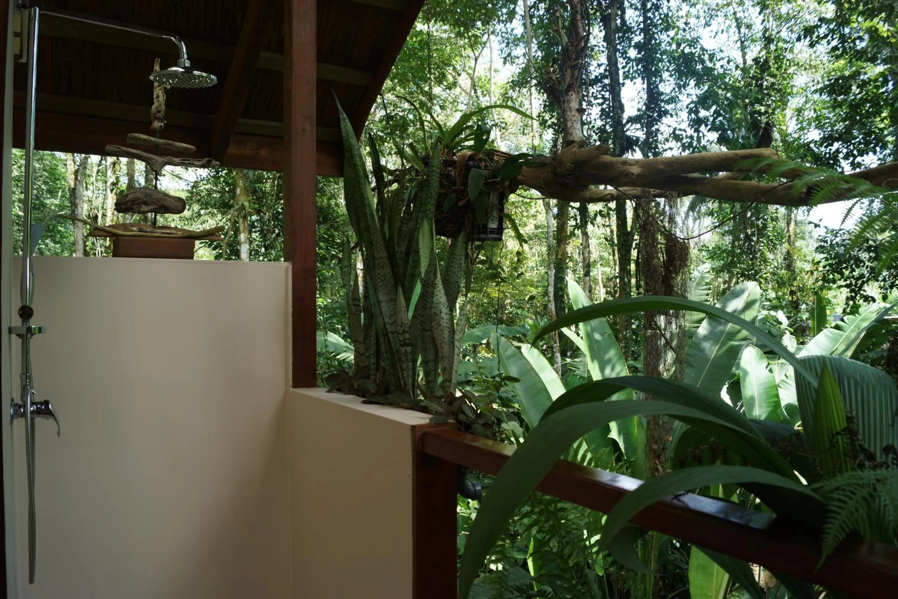 Shower in Mar Verde Lodge
