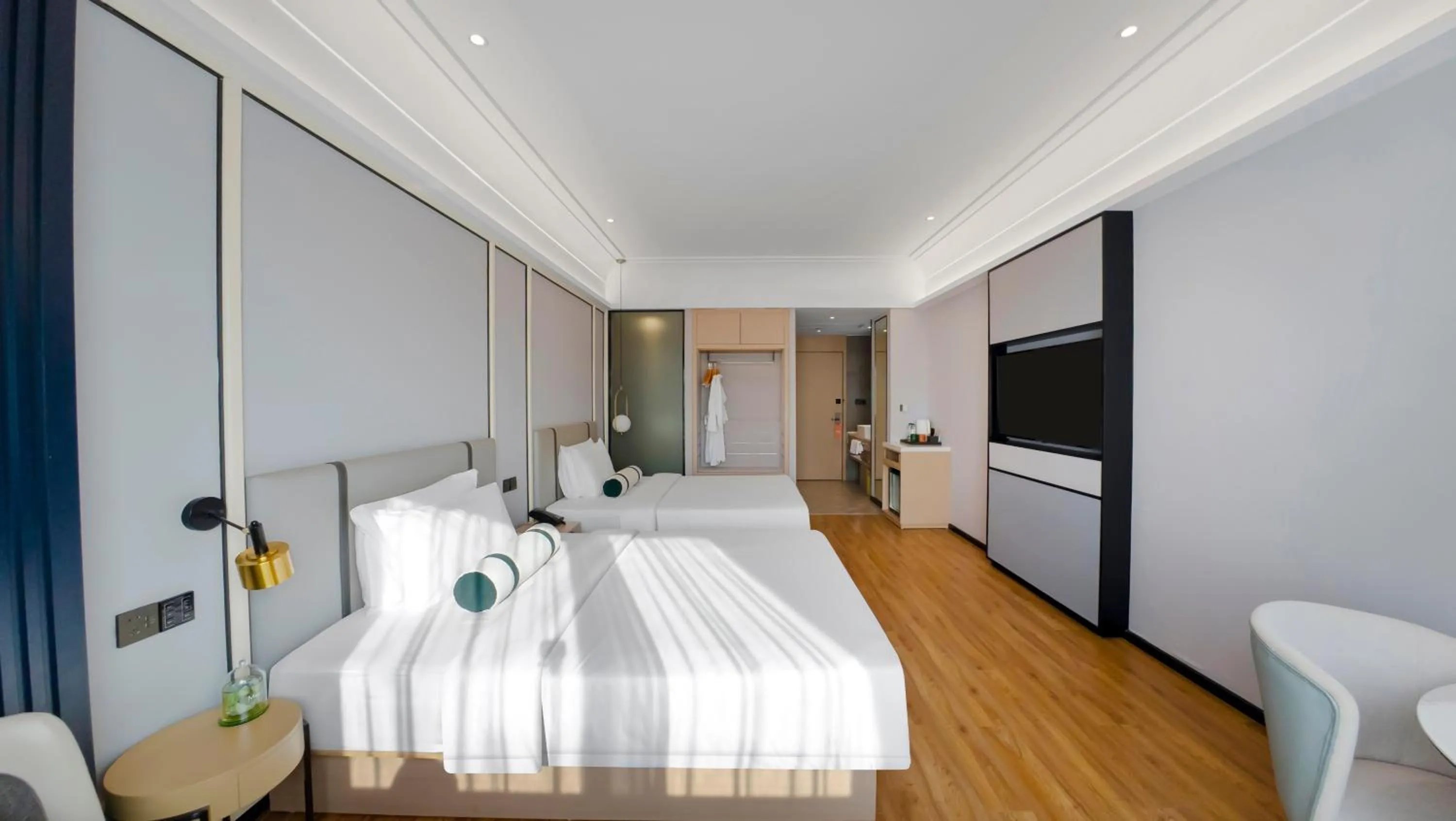 Bedroom, Bed in Maxx Phnom Penh Downtown By H World