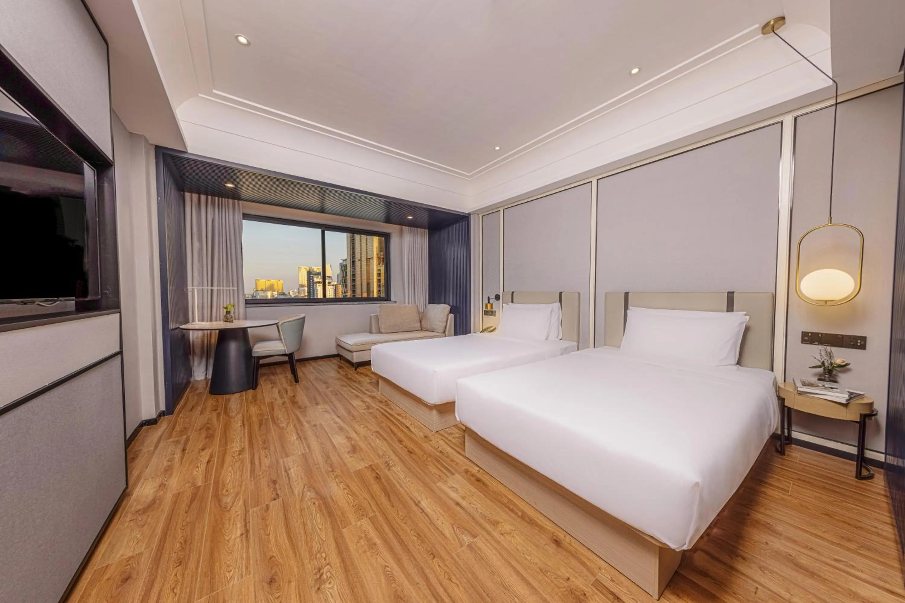 Bedroom, Bed in Marco Polo Hotel