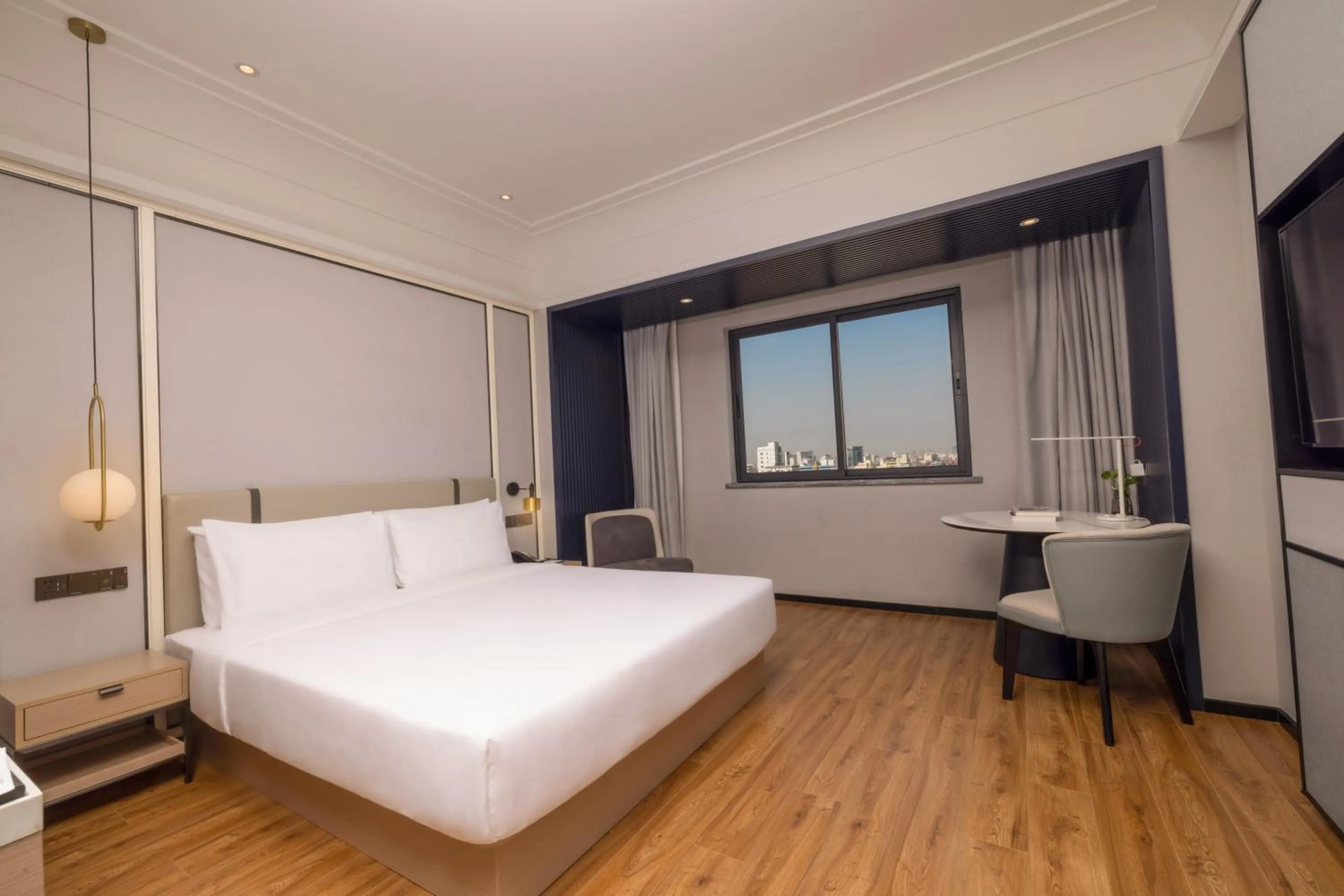 Bedroom, Bed in Marco Polo Hotel