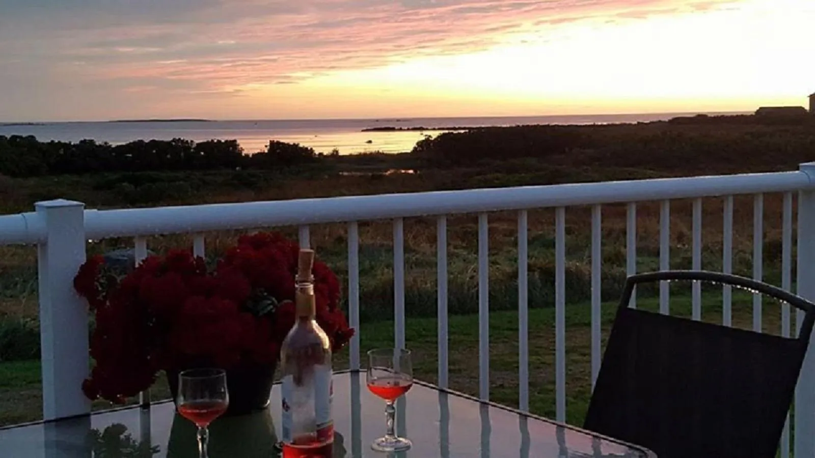 Patio in Mama`s By The Sea B&B