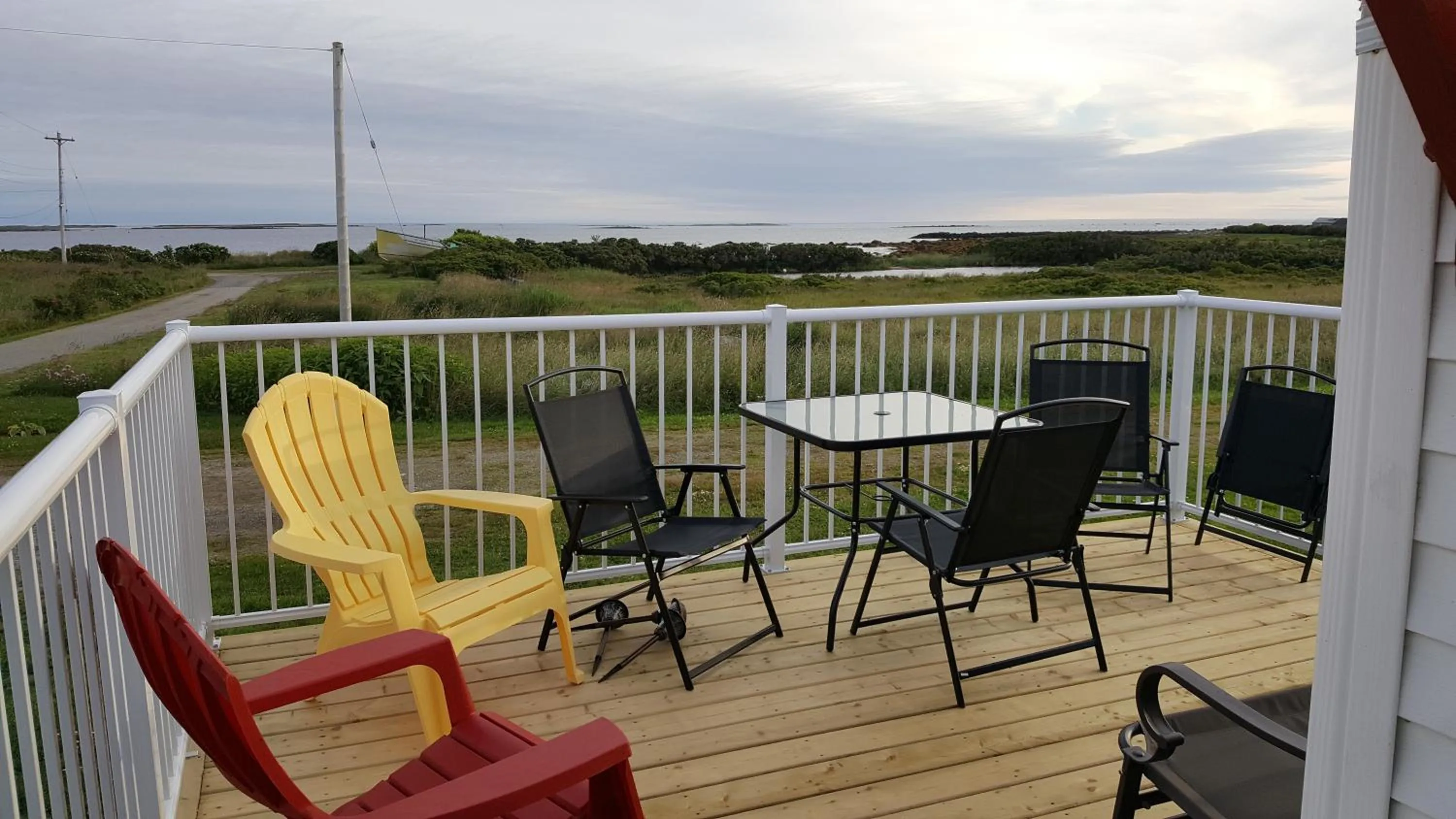 Patio in Mama`s By The Sea B&B
