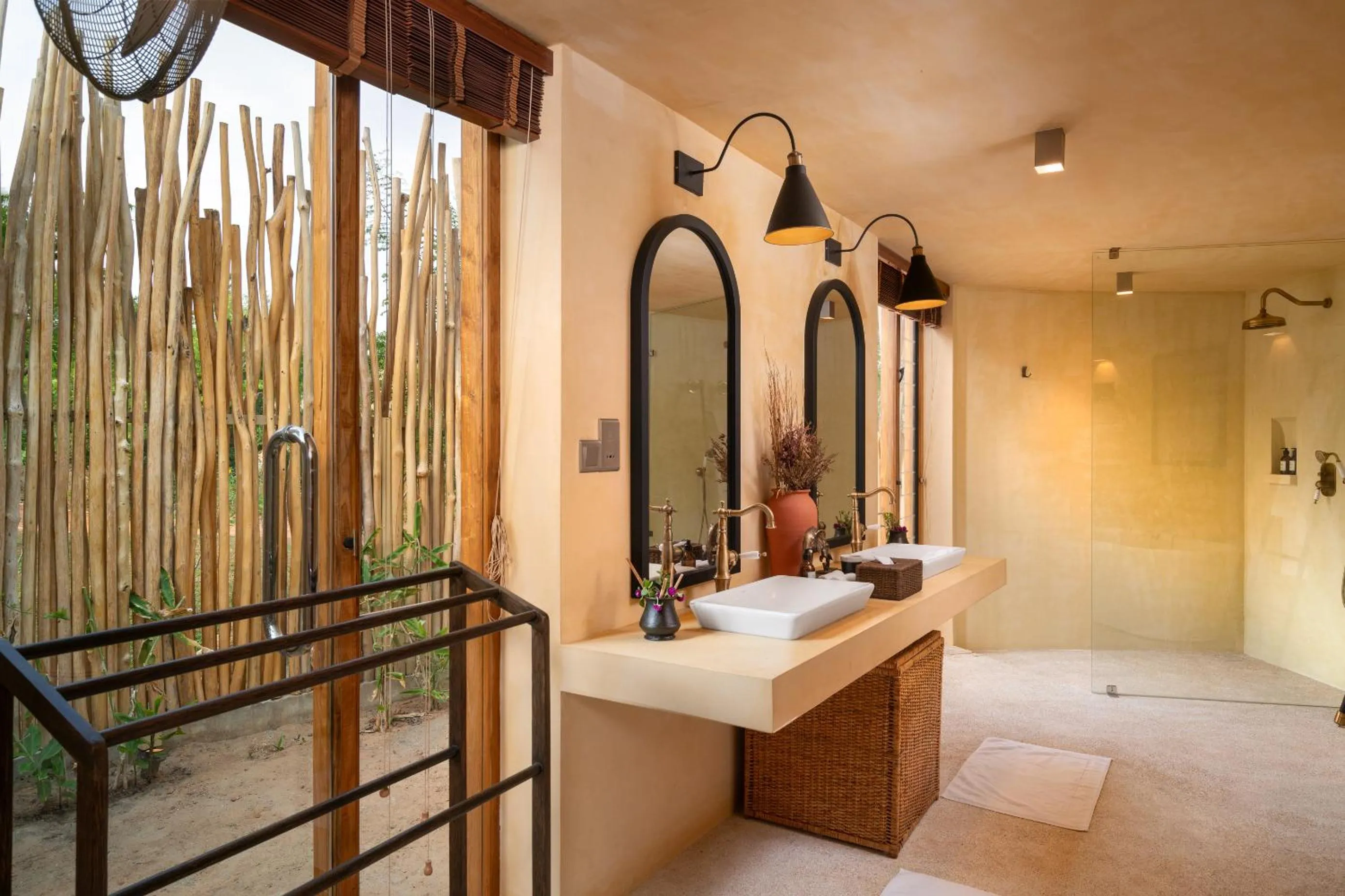 Shower in Taru Villas Villu - Wilpattu