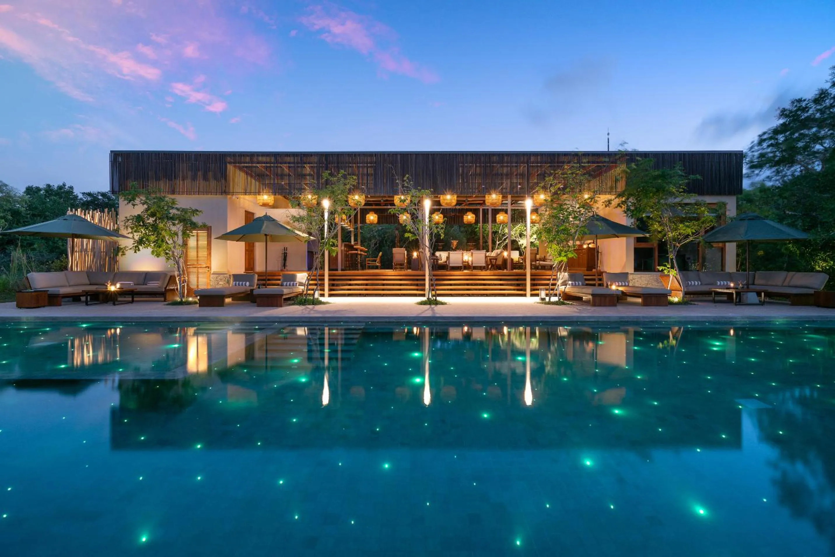 Swimming pool in Taru Villas Villu - Wilpattu