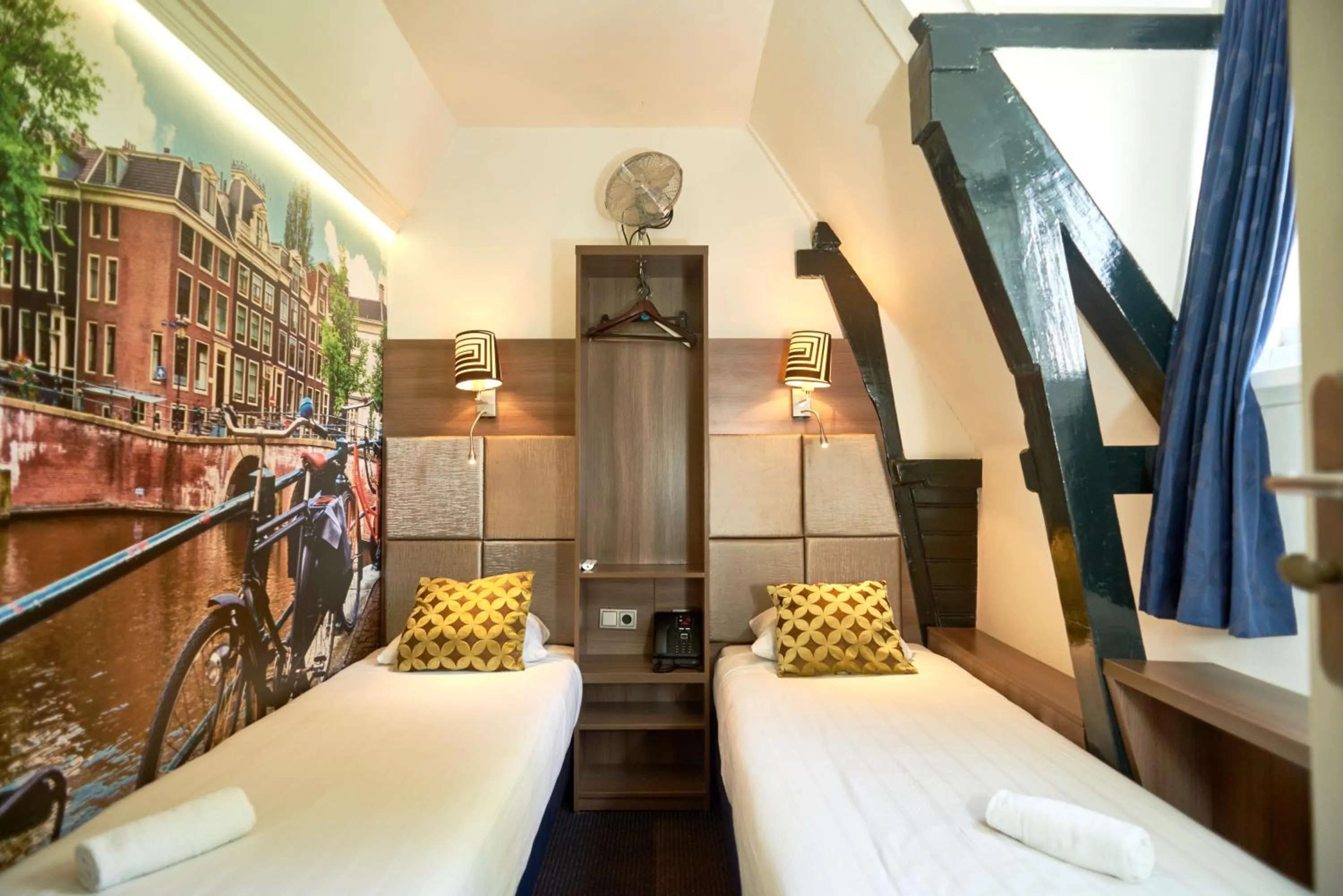 Bedroom, Bed in The Townhouse Hotel