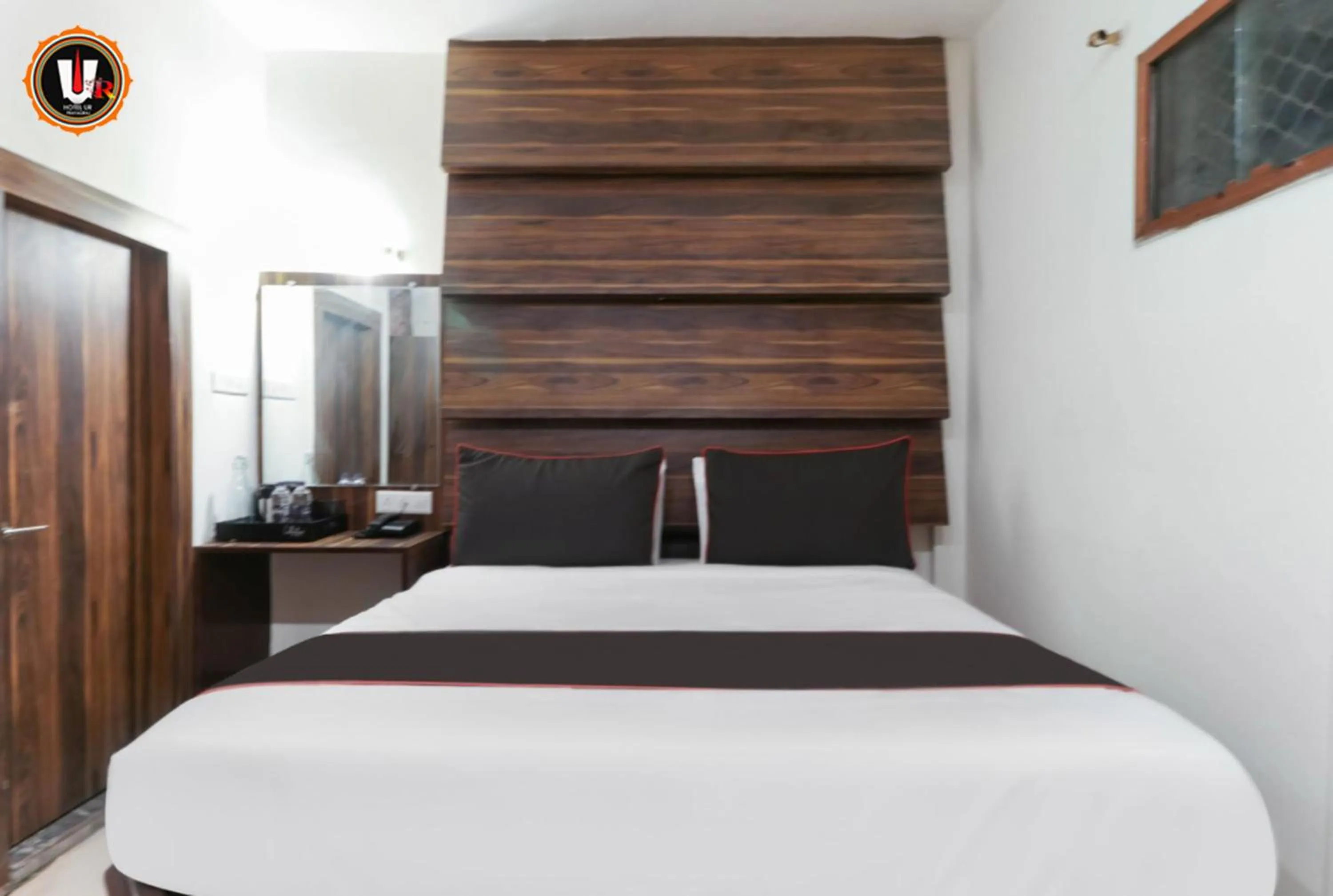 Photo of the whole room in HOTEL UR