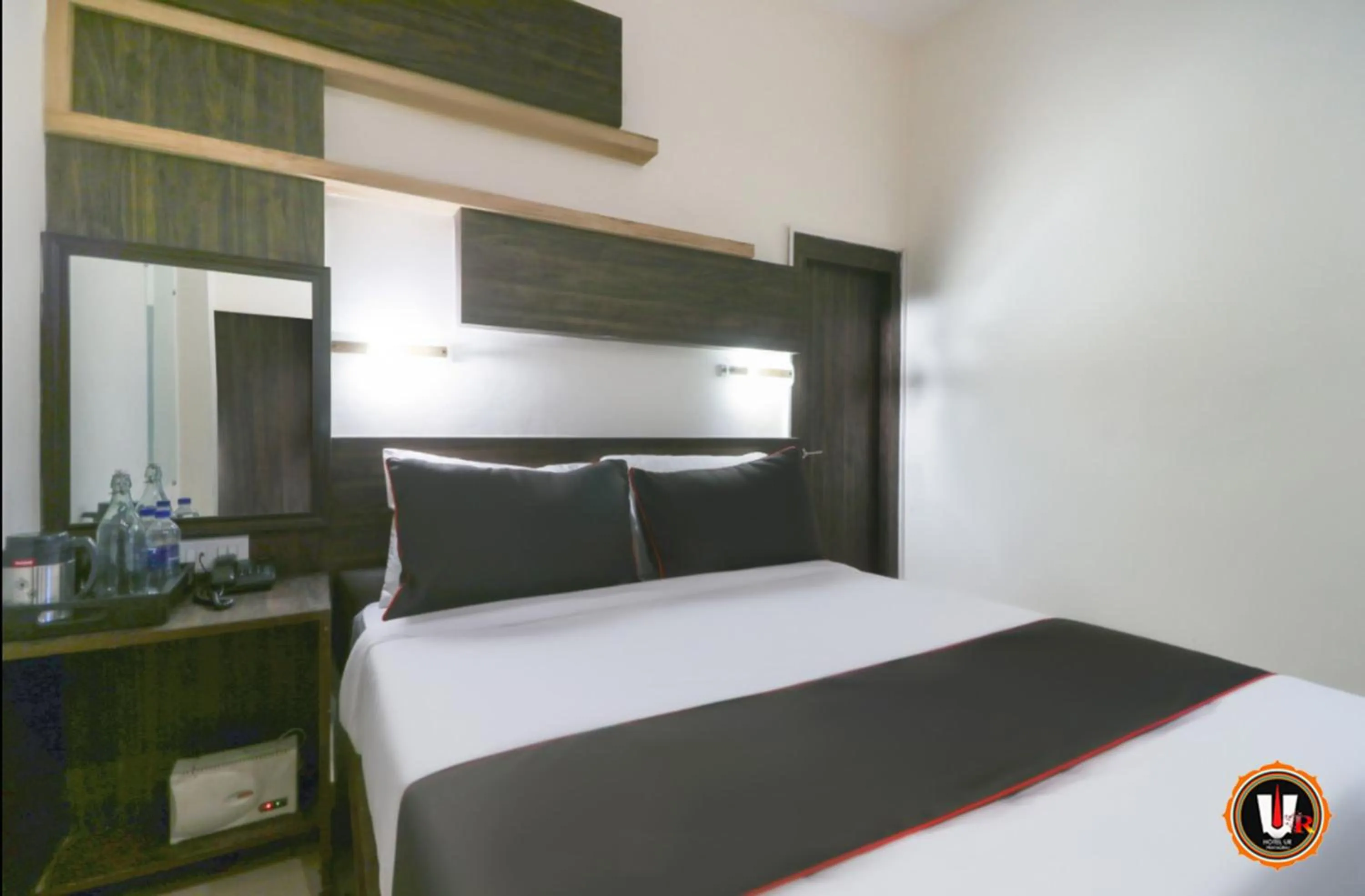 Photo of the whole room in HOTEL UR