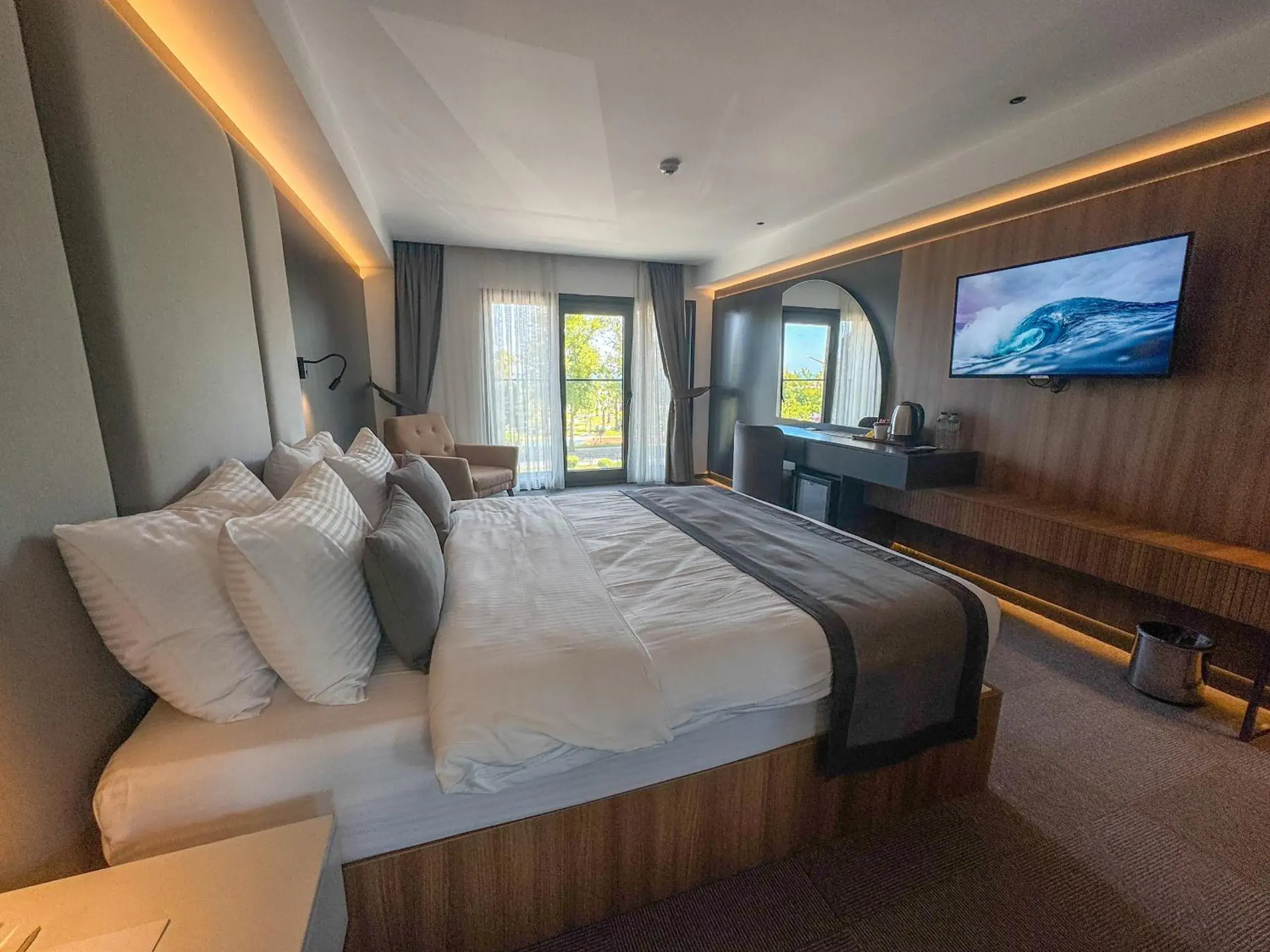 Superior Double Room in Sera Lake Center Hotel Superior Double Room in Sera Lake Center Hotel