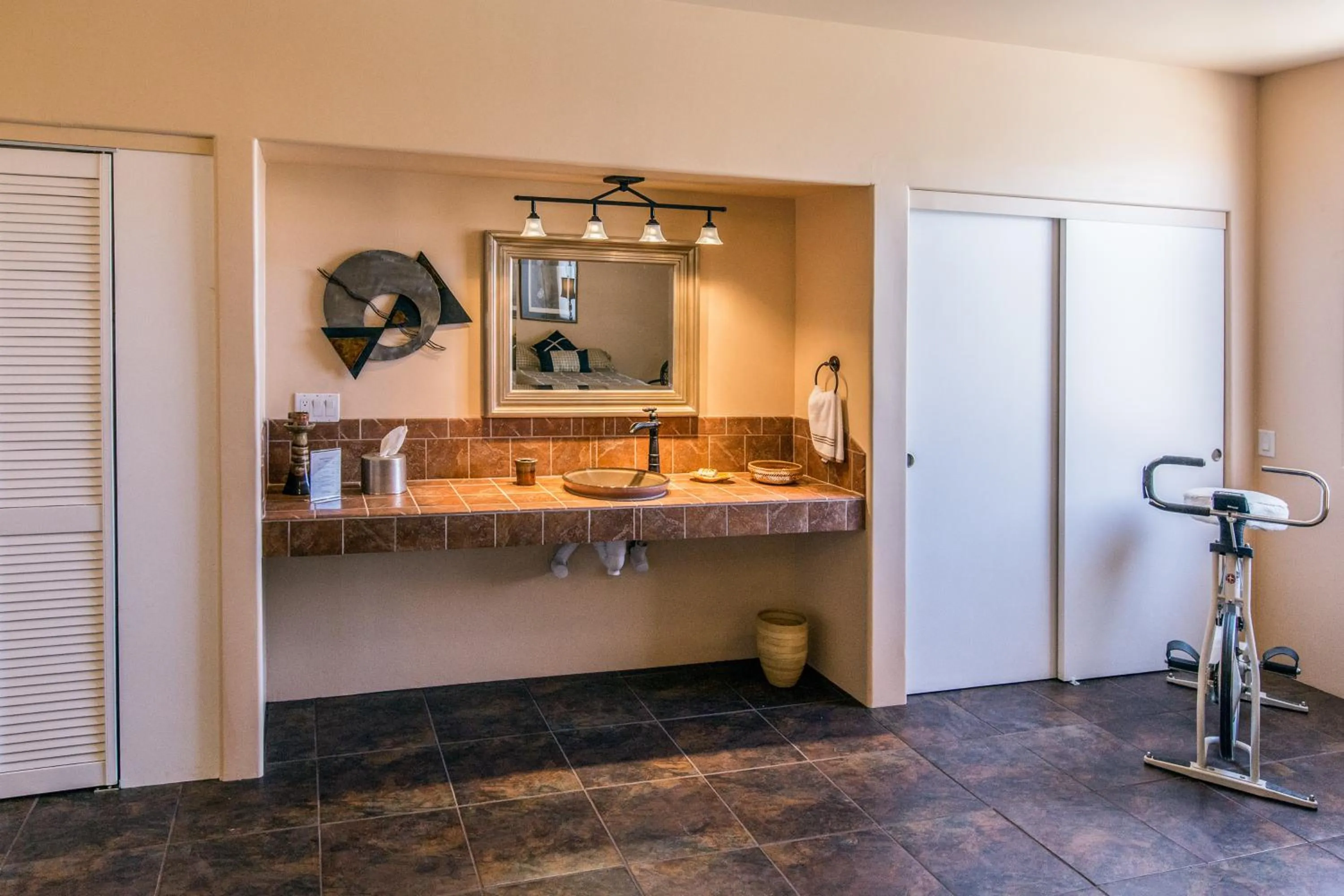 Decorative detail in Turtle Back Mesa Bed and Breakfast