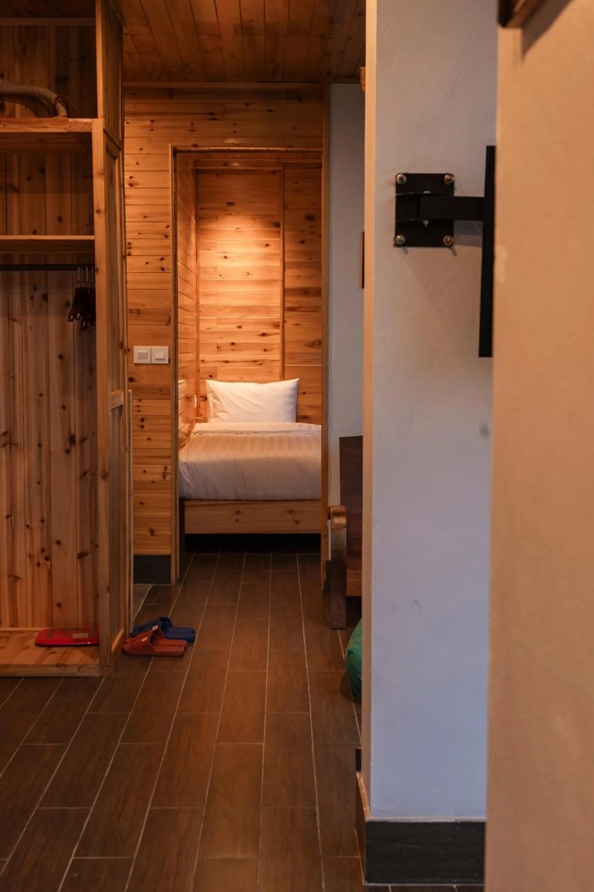 wardrobe, Bed in Sapa Chill Retreat